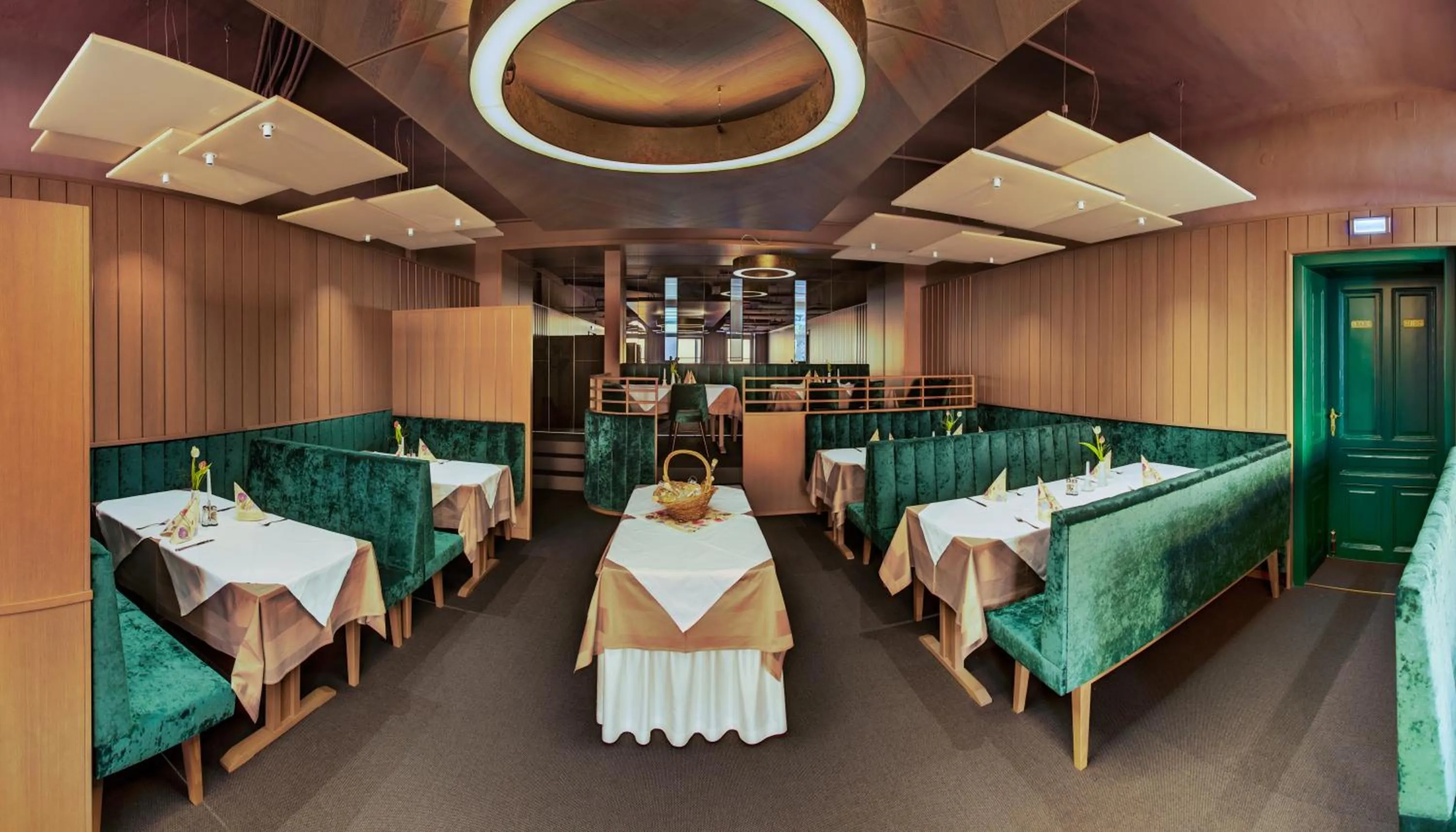 Restaurant/places to eat, Bed in Stadthotel Raabs an der Thaya