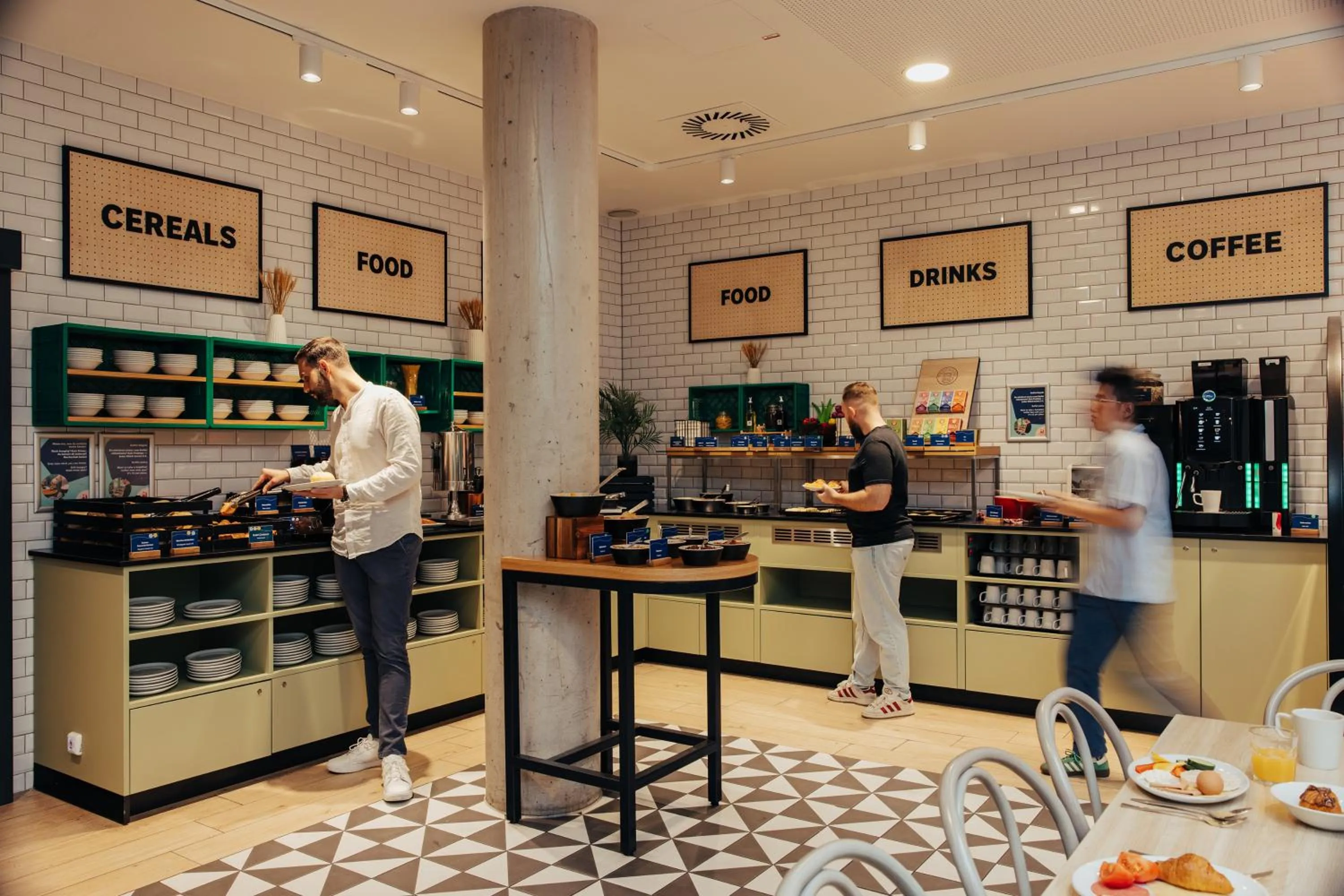 Breakfast in MEININGER Hotel Wien Downtown Franz