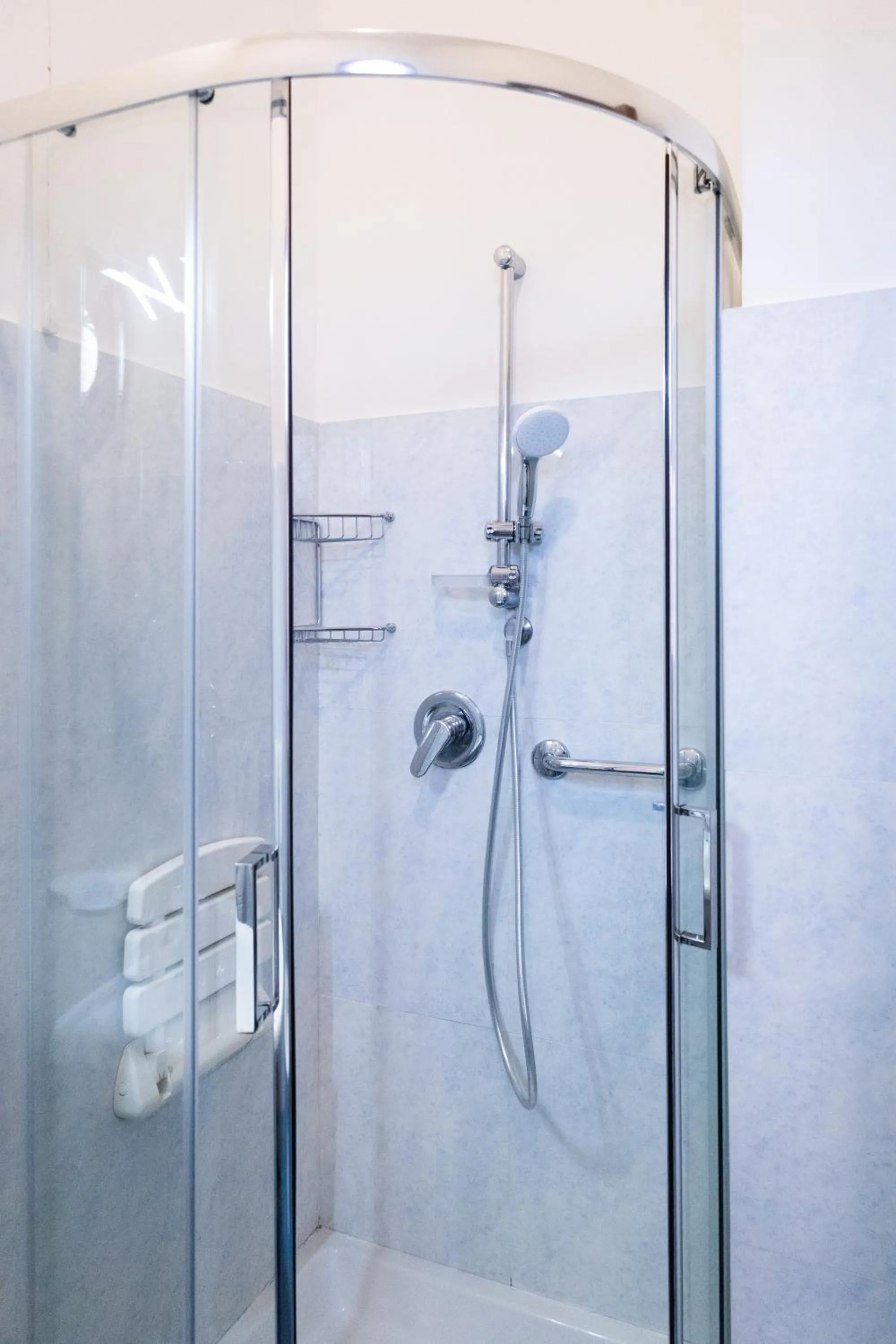 Shower in Villa Rosa Sorrento