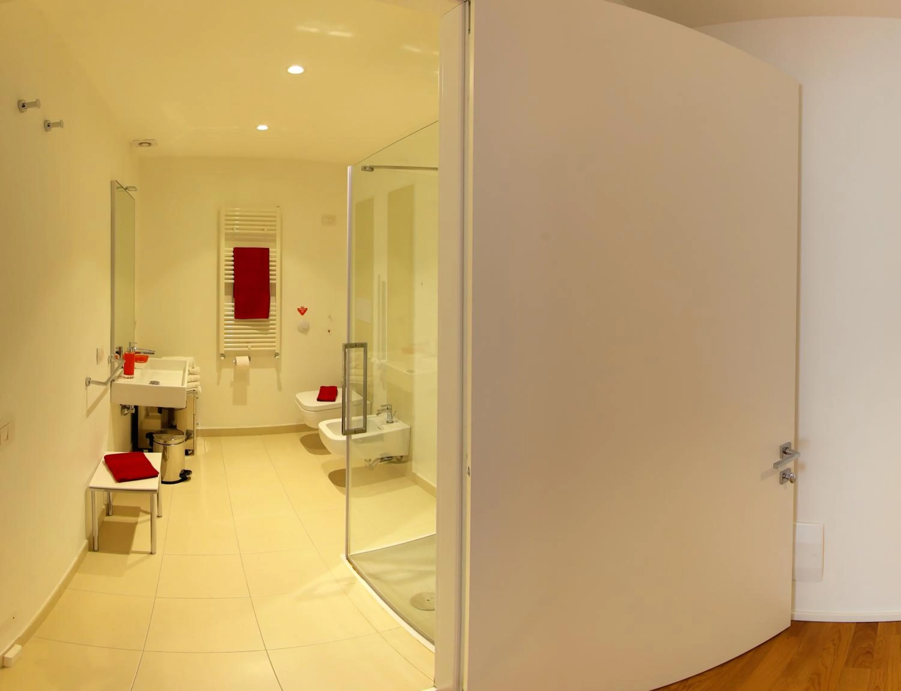 Bathroom in Felix Hotels - Residence Hotel Grandi Magazzini