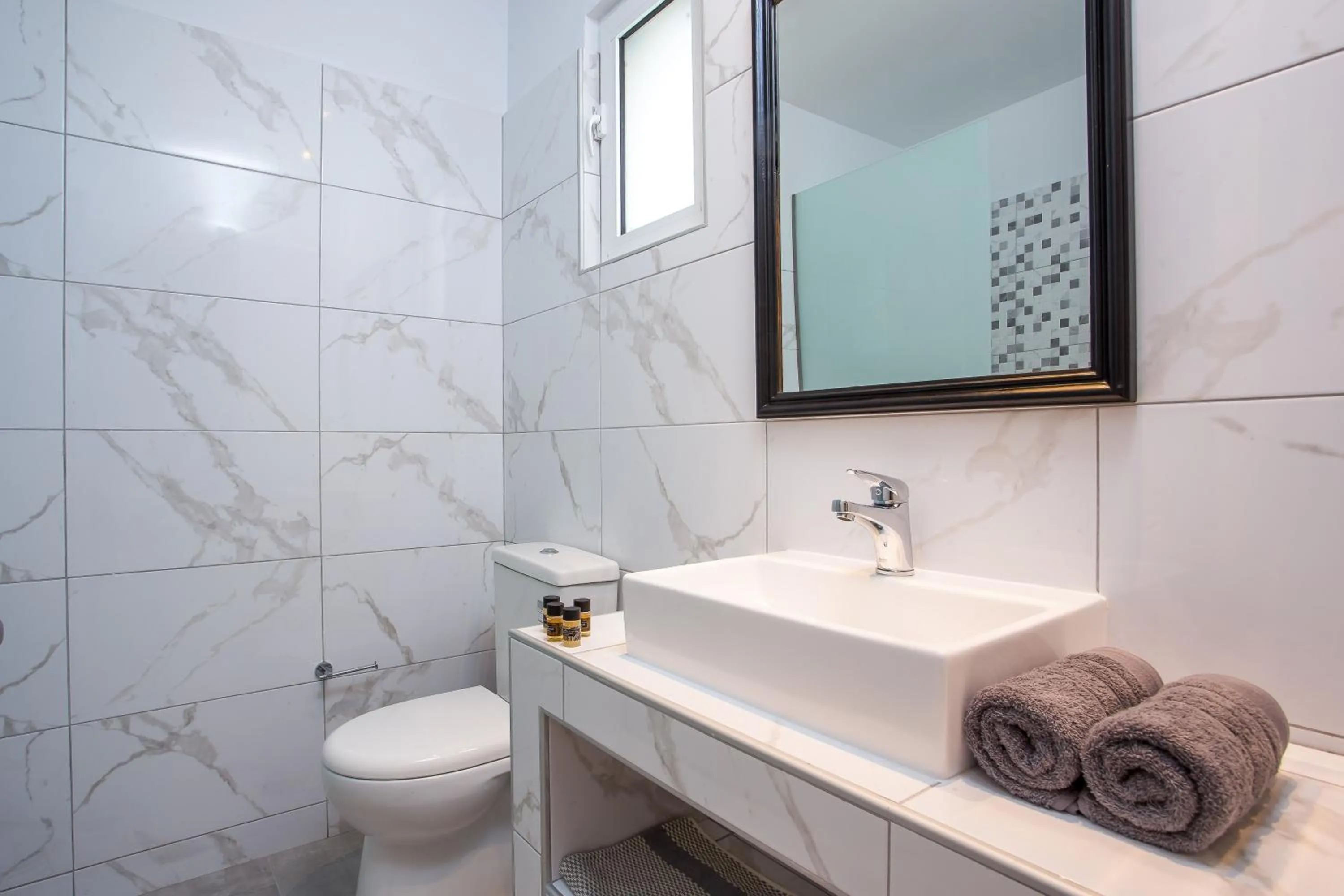 Toilet in CasaStavris - Aparts & Pool Suites