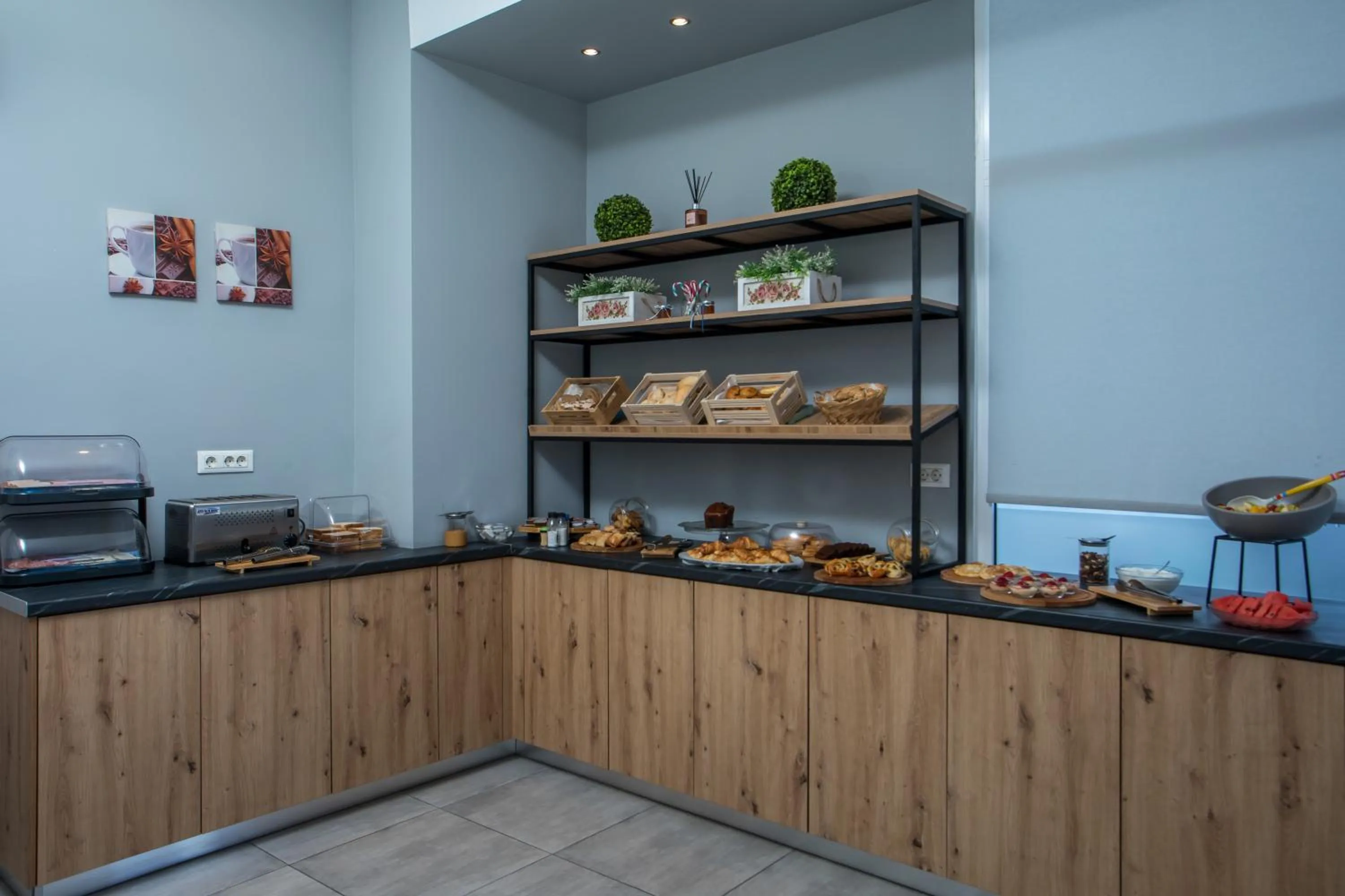 Food in CasaStavris - Aparts & Pool Suites