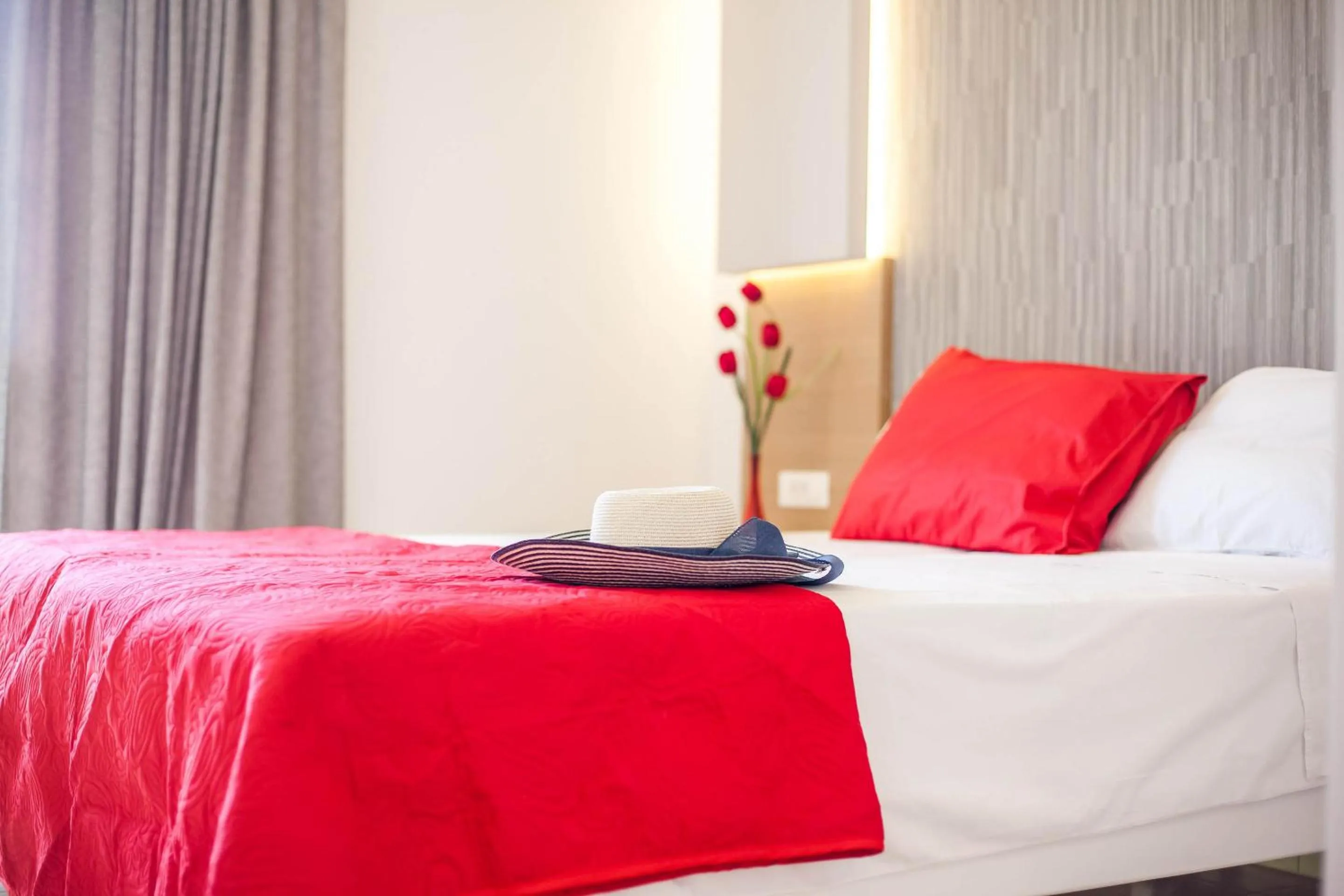 Bedroom, Bed in CasaStavris - Aparts & Pool Suites