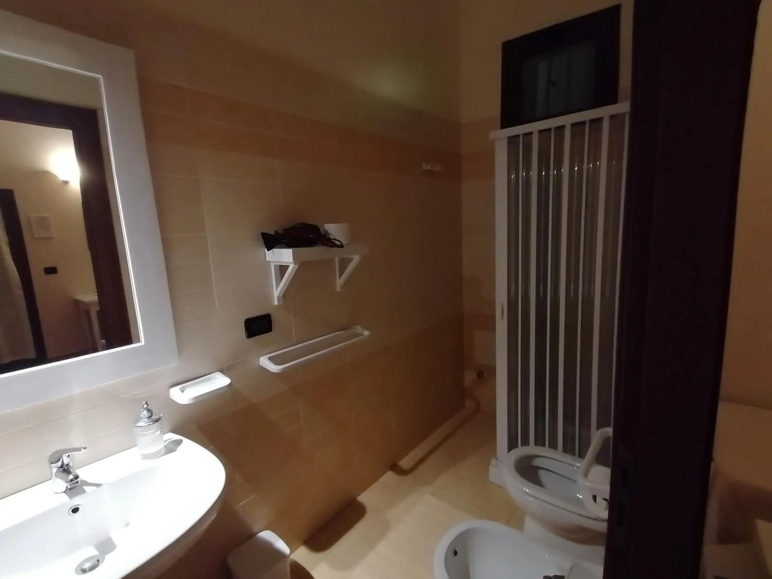 Bathroom in Tenuta Pigliano Hotel