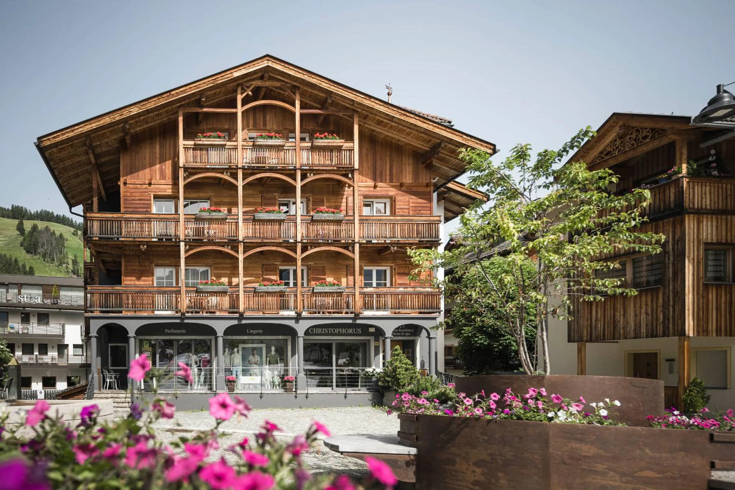 Property building in Christophorus Mountain Residence