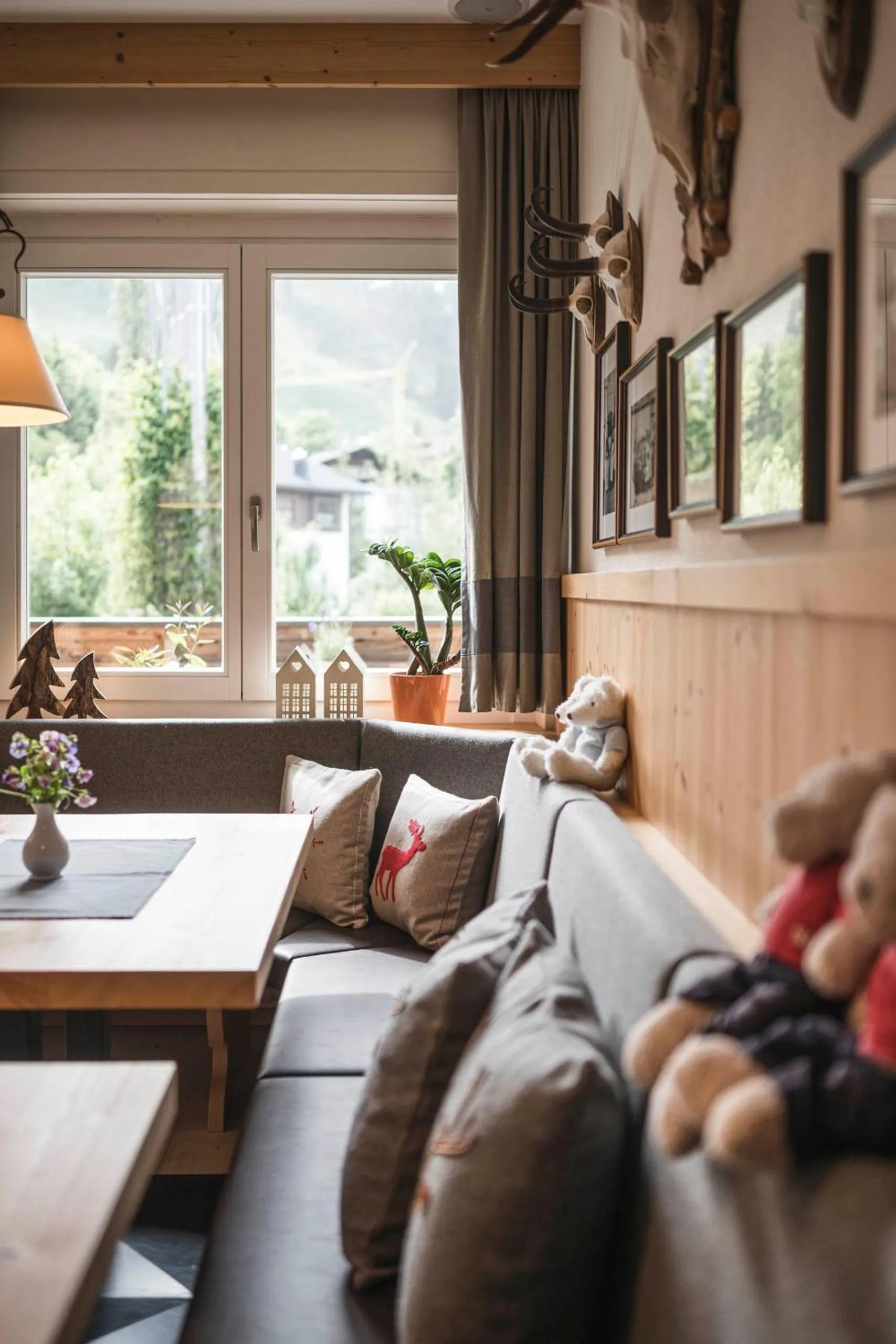 Living room in Christophorus Mountain Residence