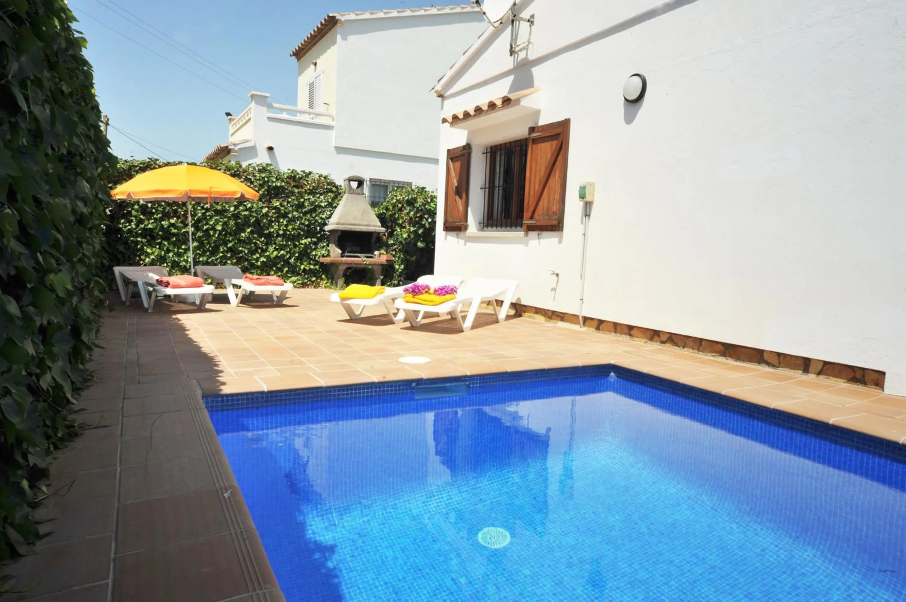 Property building in Estepa negra