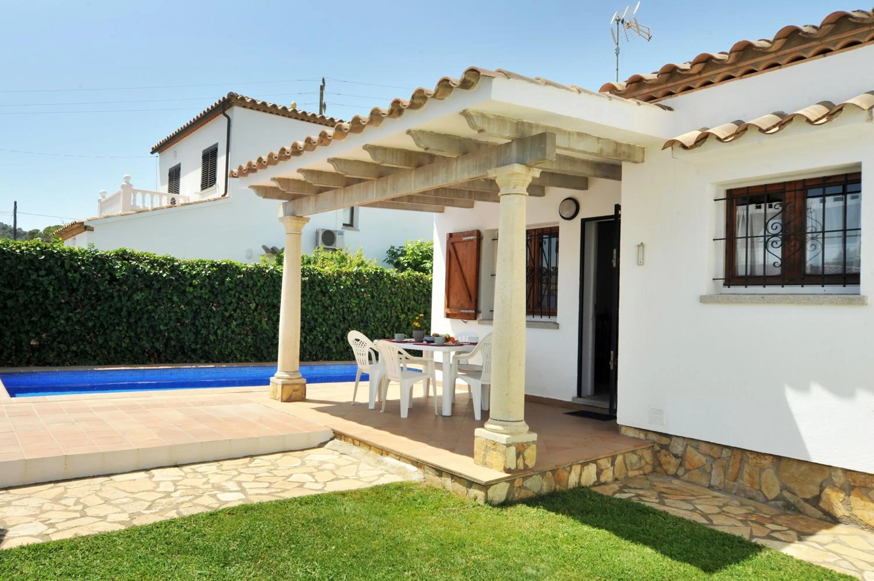 Property building in Estepa negra