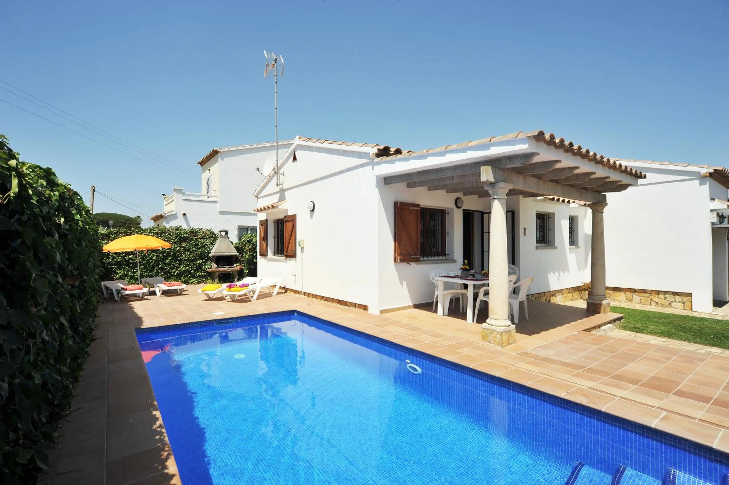 Property building in Estepa negra
