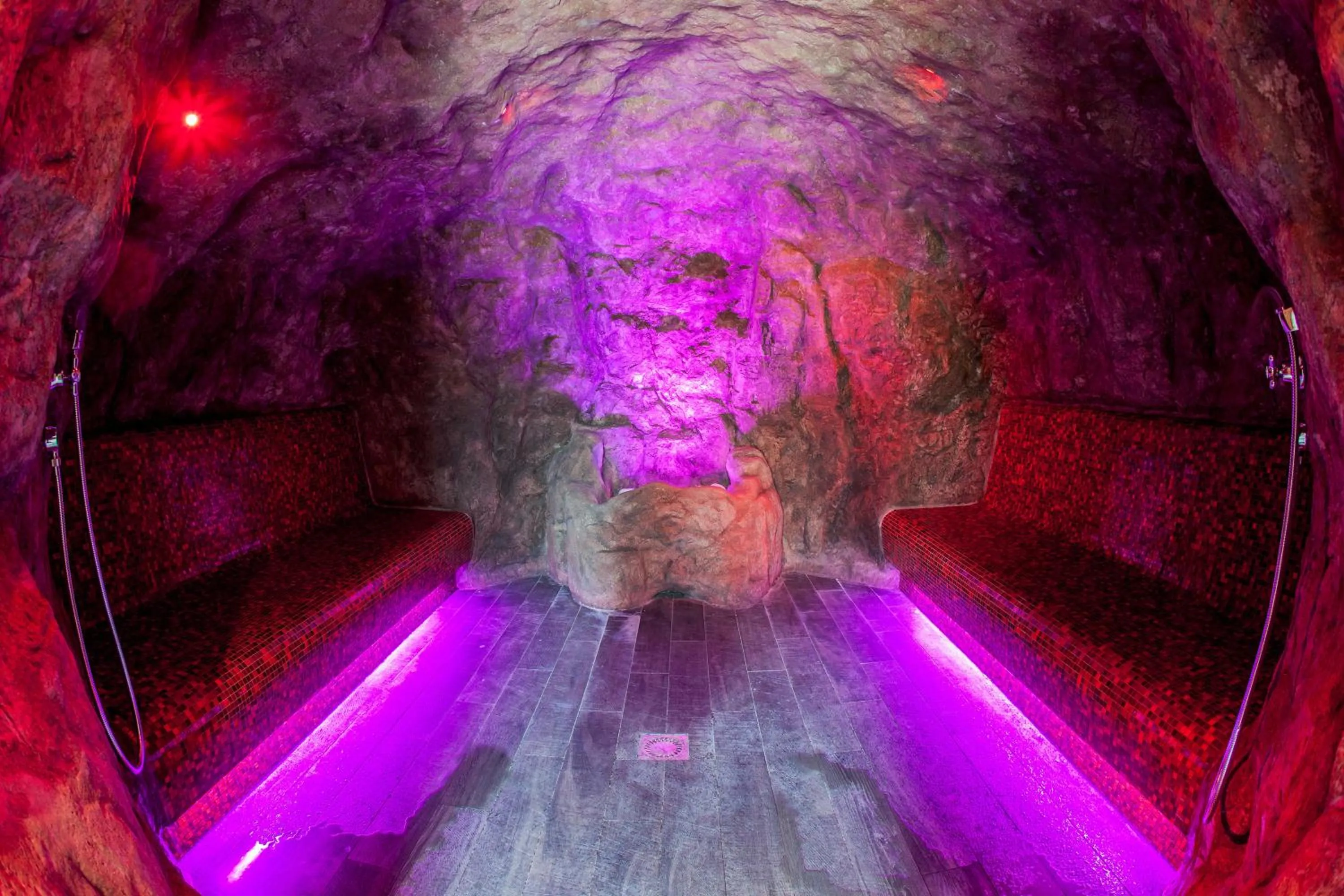 Steam room in Hotel Patria