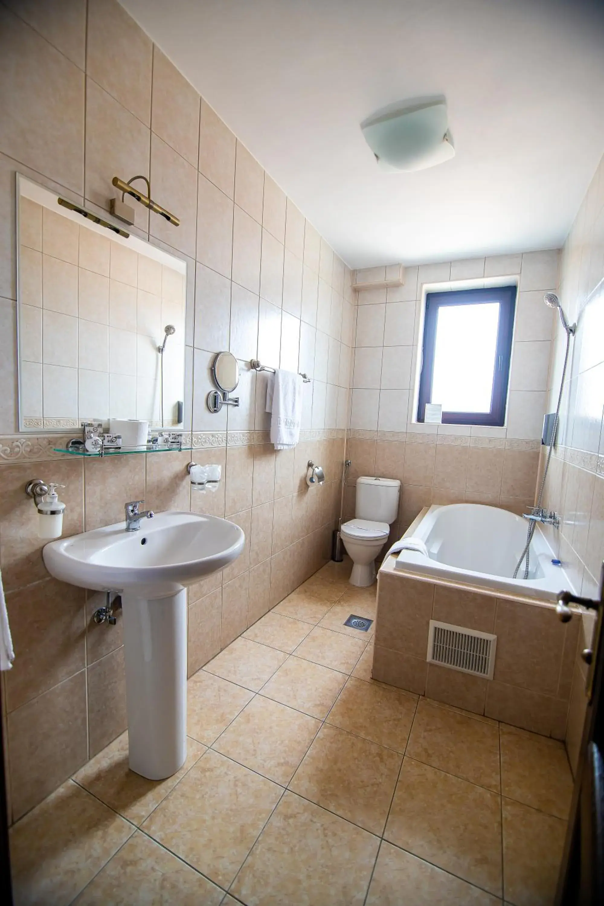 Twin Room in Hotel Clasic Twin Room in Hotel Clasic