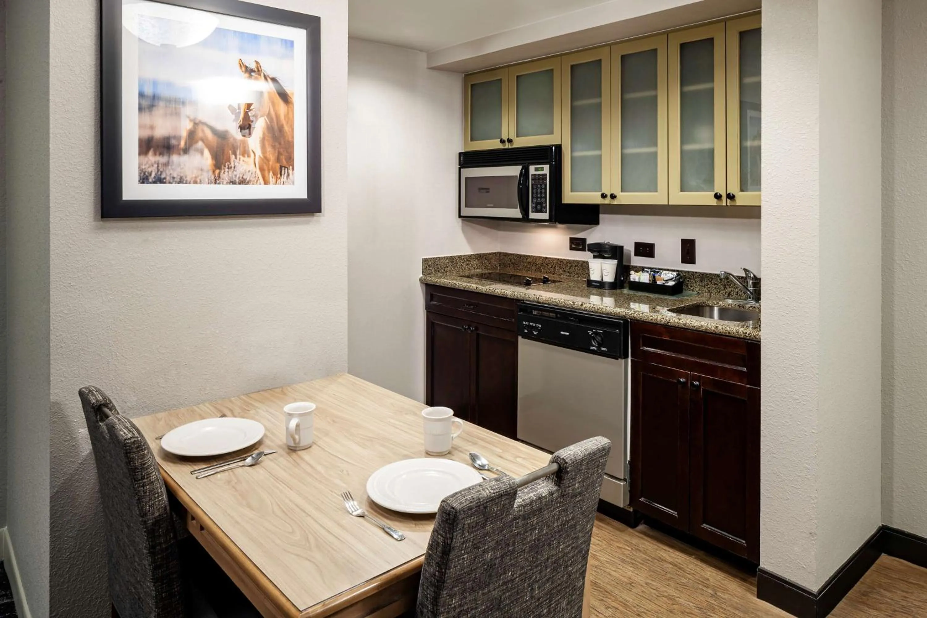 Kitchen or kitchenette in Homewood Suites by Hilton Austin/Round Rock