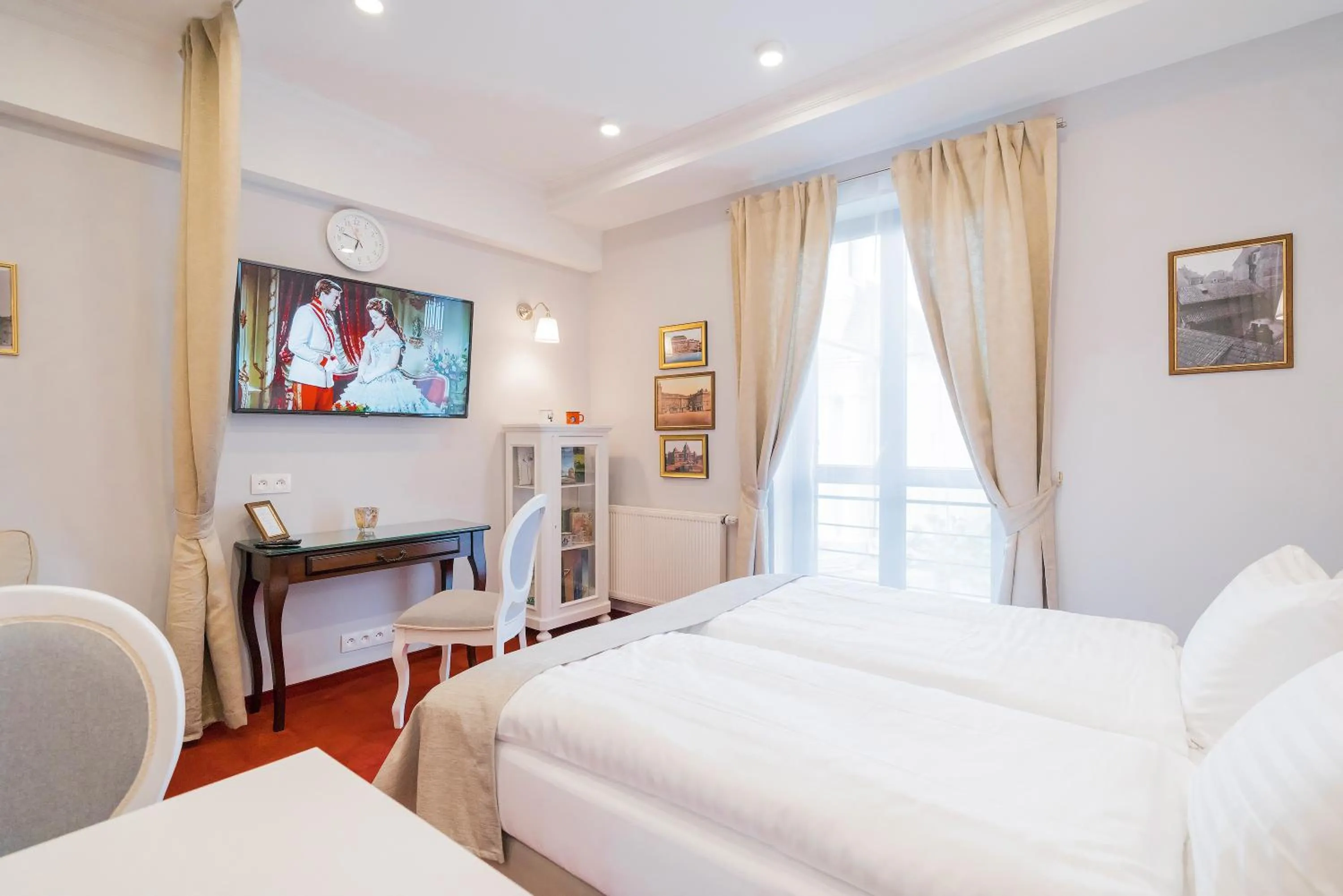 Living room, Bed in Revelton Studios Františkovy Lázně