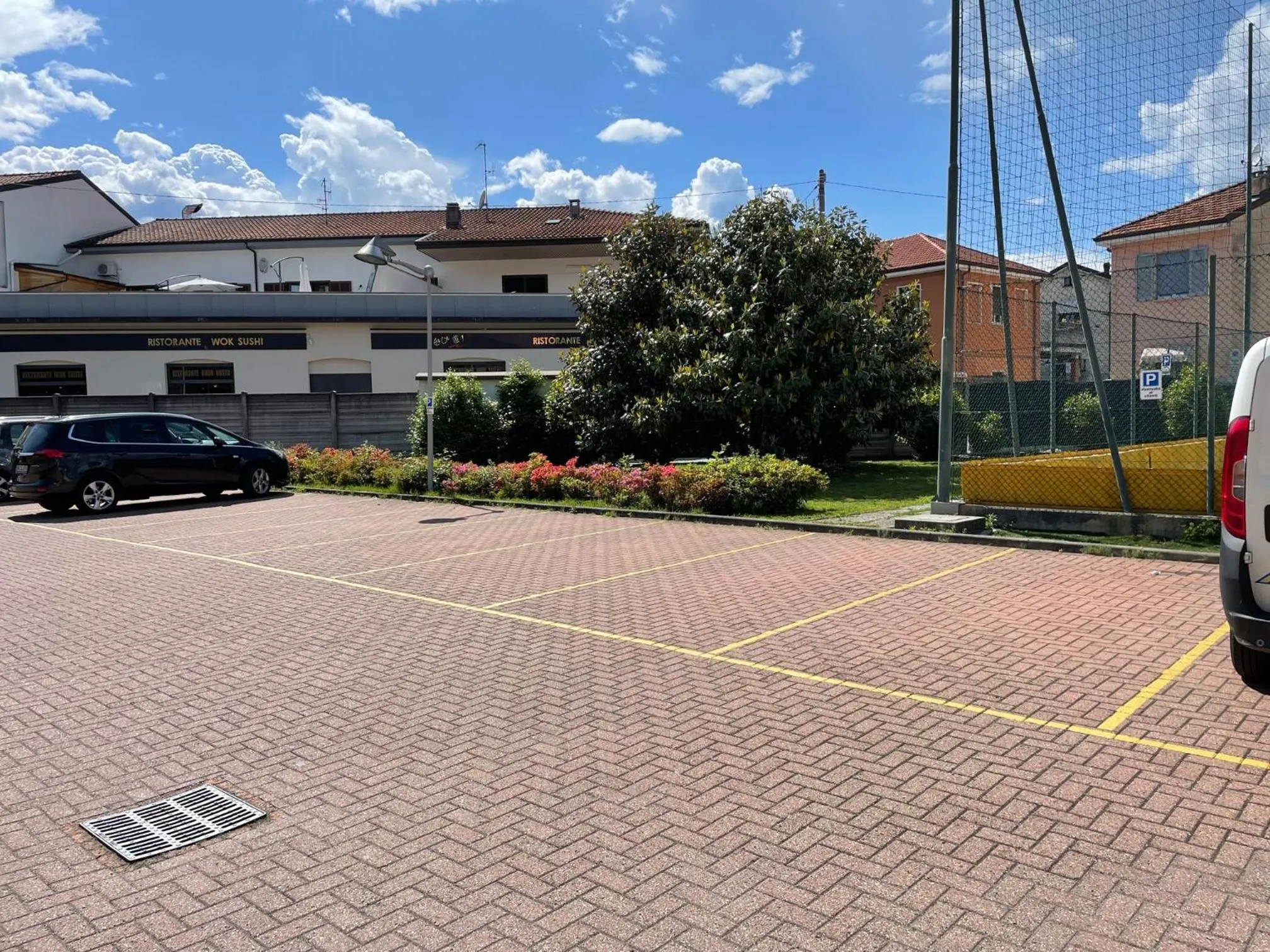 Parking in Al Centro