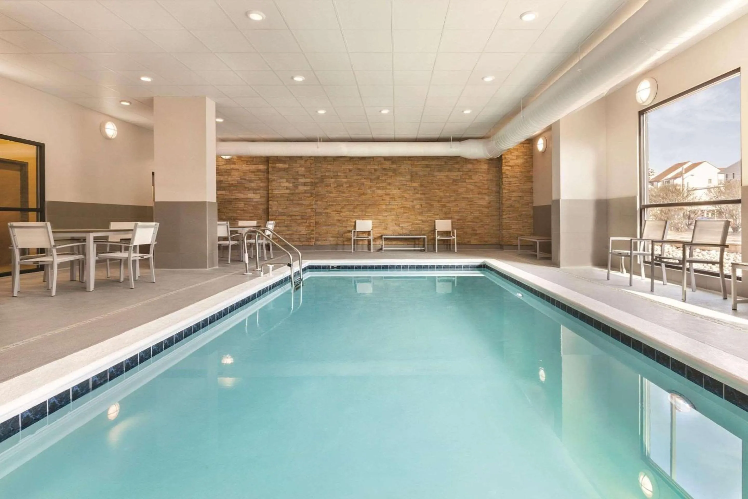 Swimming pool in Country Inn & Suites by Radisson Ocean City