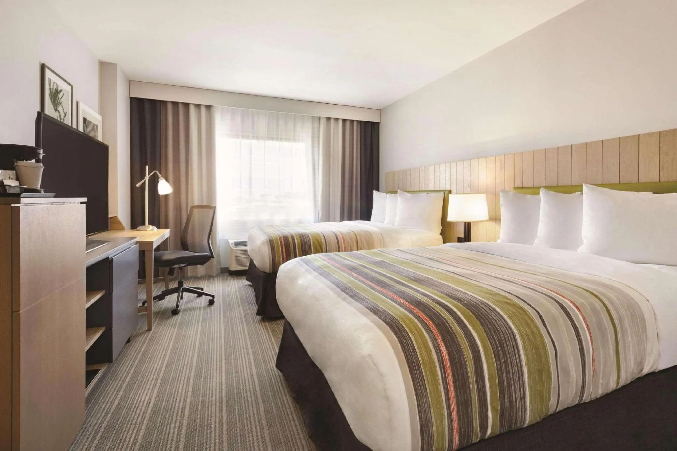 Bedroom, Bed in Country Inn & Suites by Radisson Ocean City