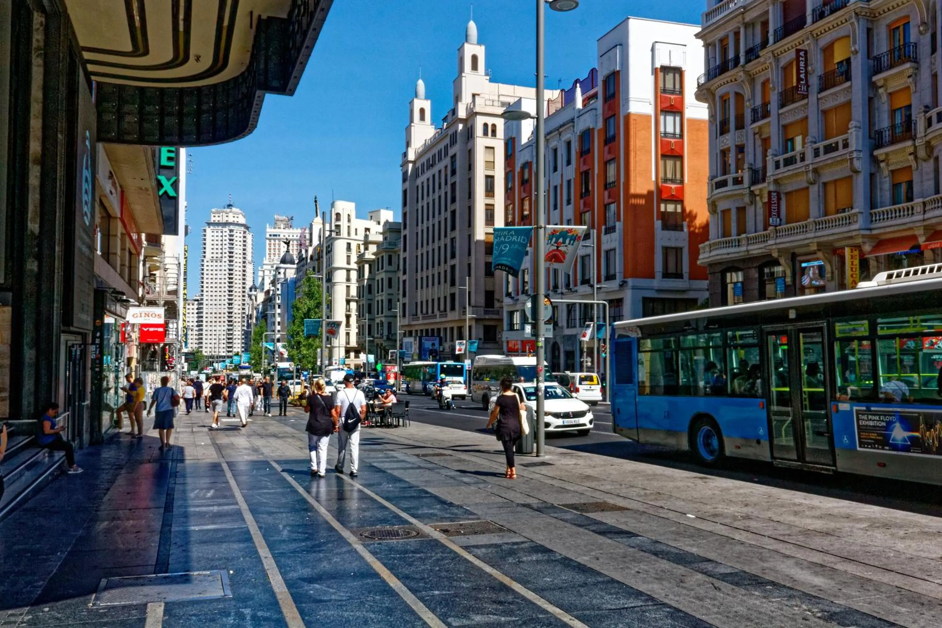 Neighbourhood in Arenal Suites Gran Vía