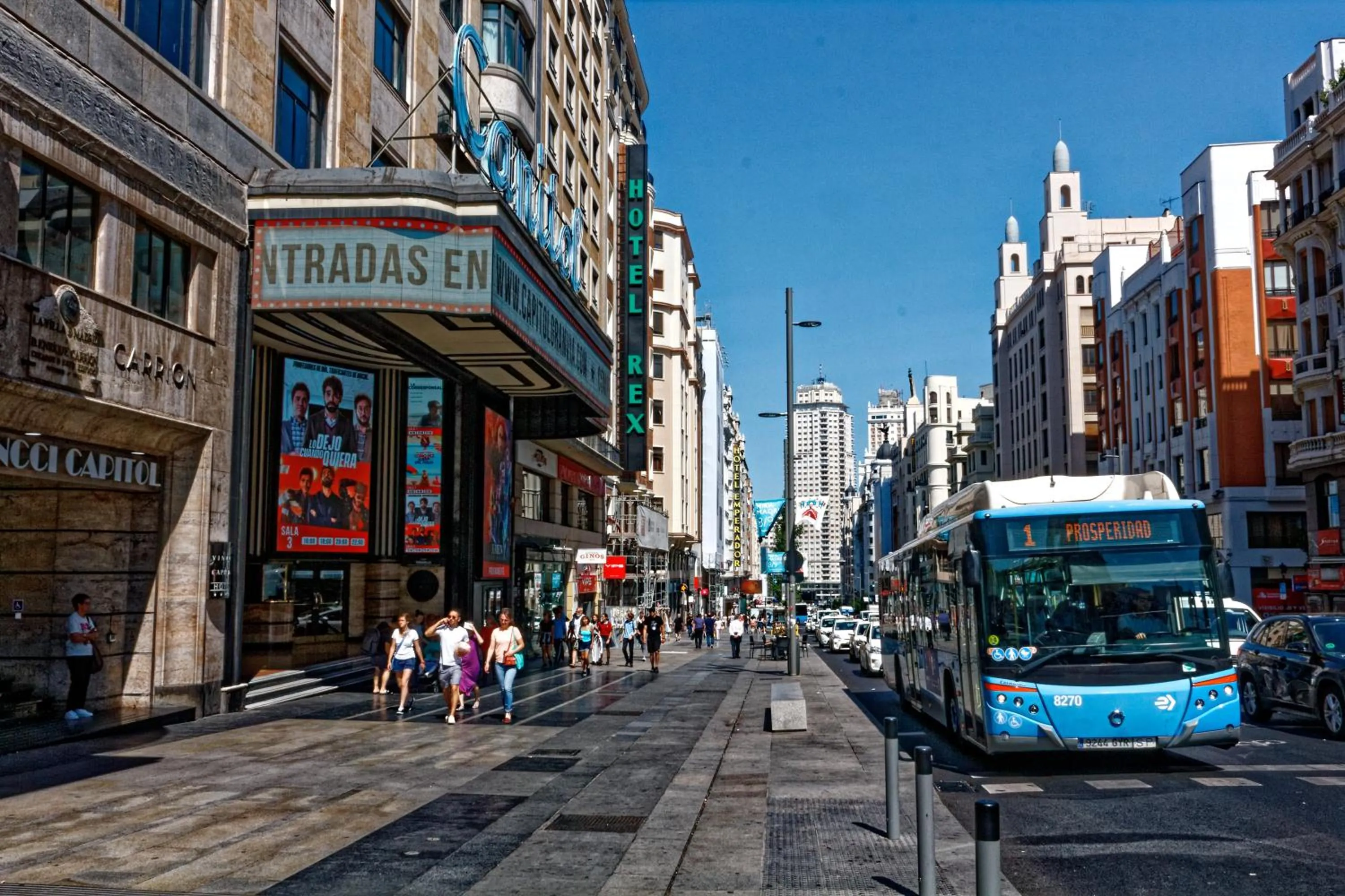 Neighbourhood in Arenal Suites Gran Vía