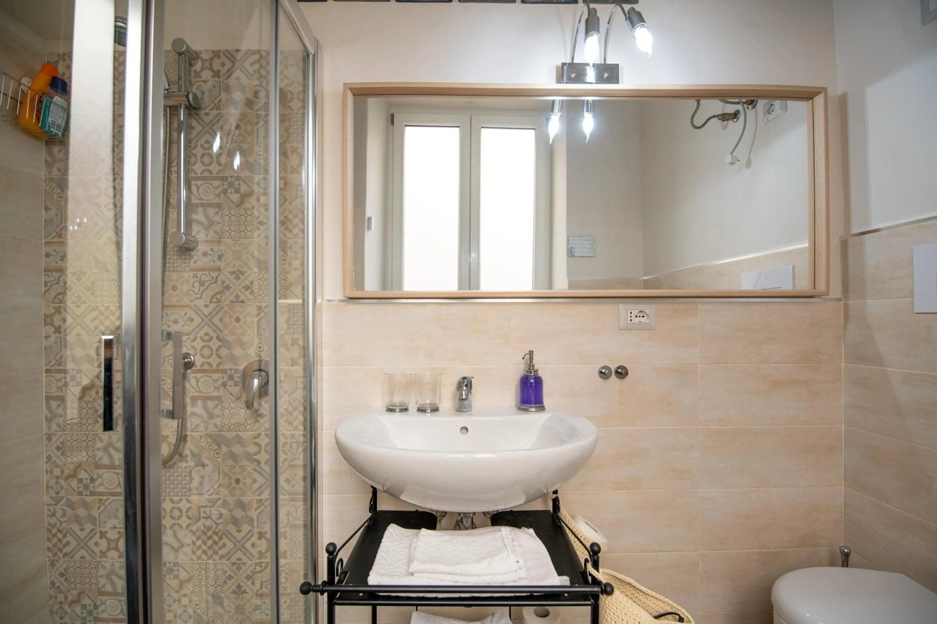 Bathroom in Terre Dipinte