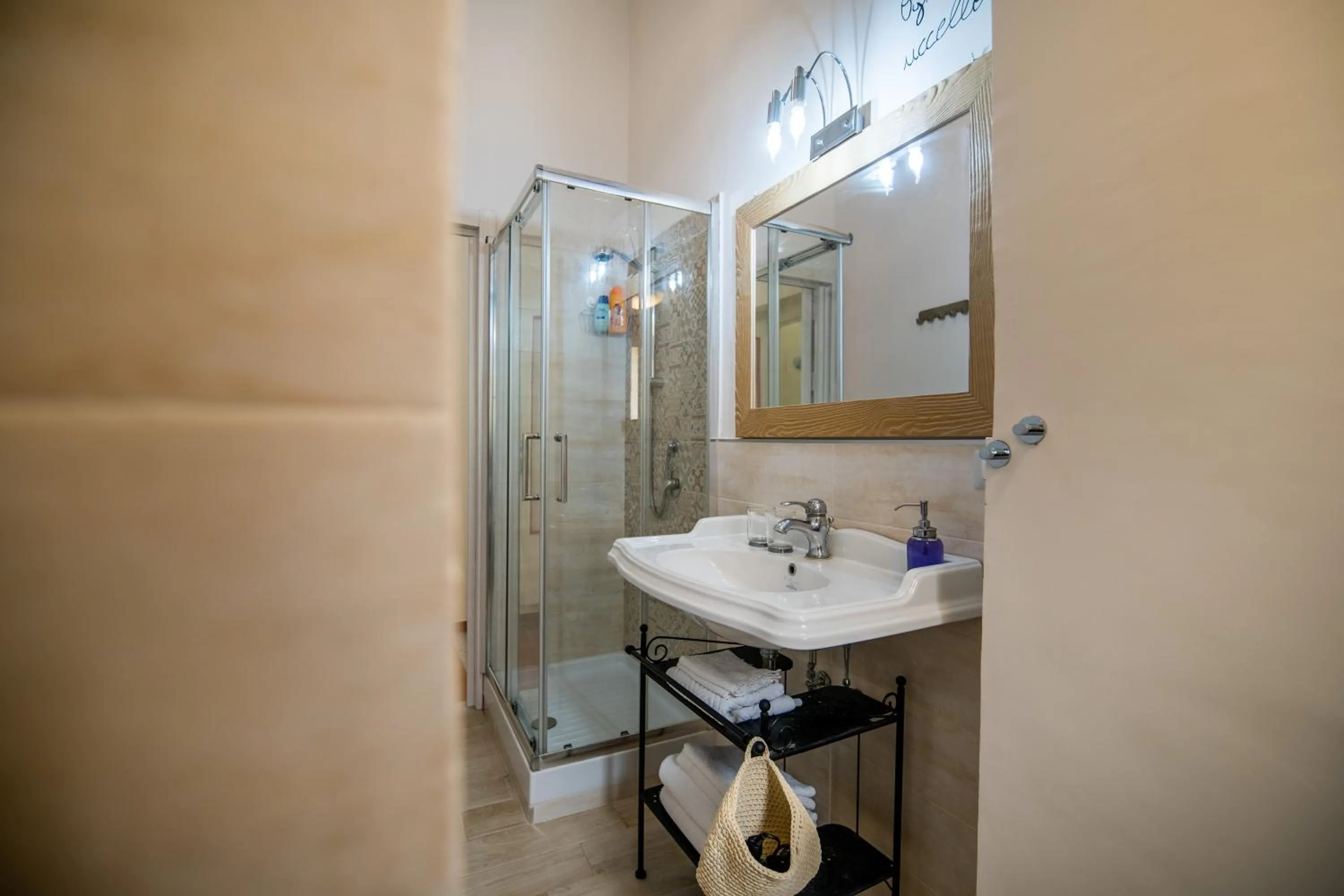 Bathroom in Terre Dipinte