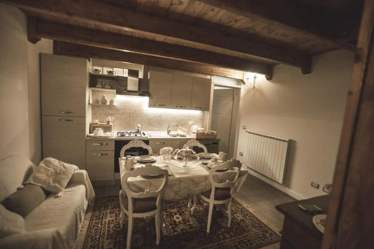 Dining area in Leodi