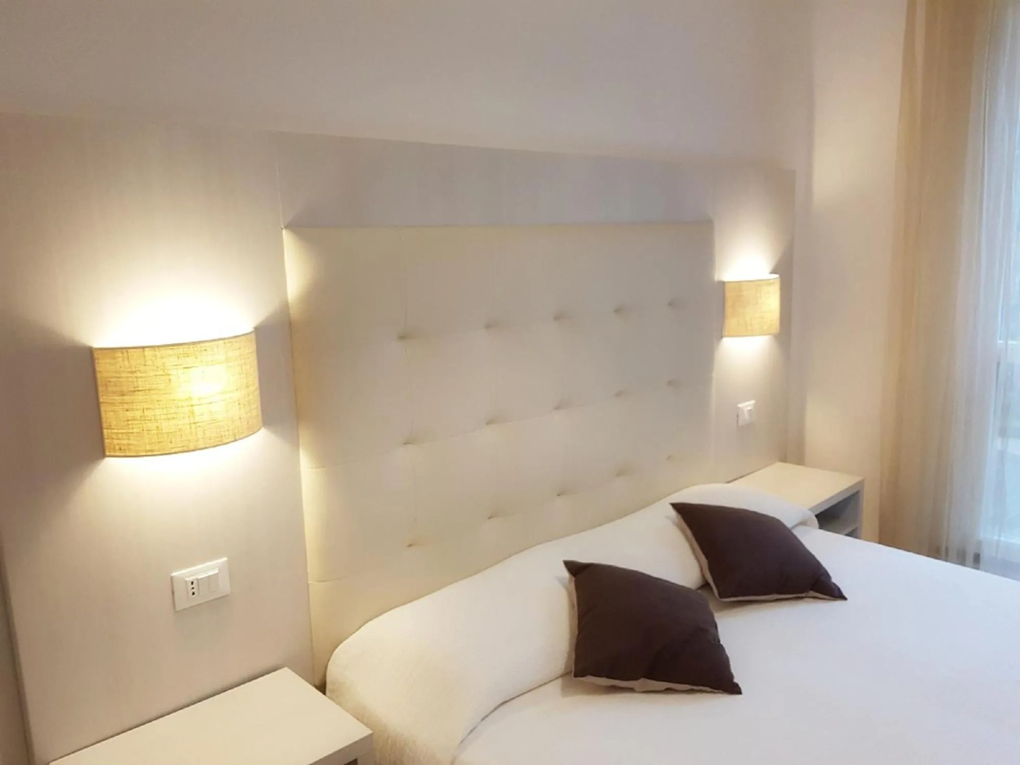 Bed in Albergo Degli Amici