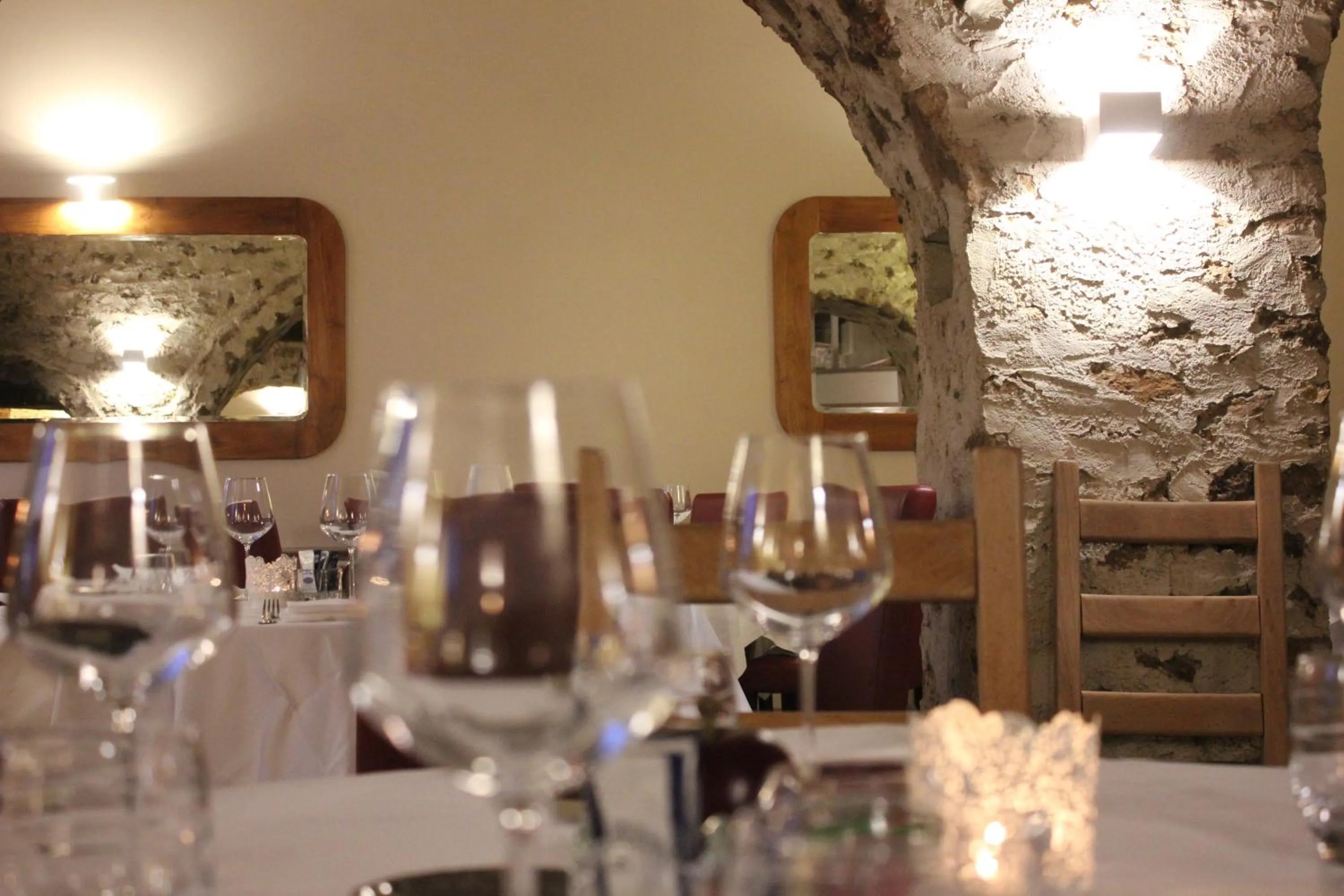 Restaurant/places to eat in Logis Hôtel - Le Manoir de Sauvegrain