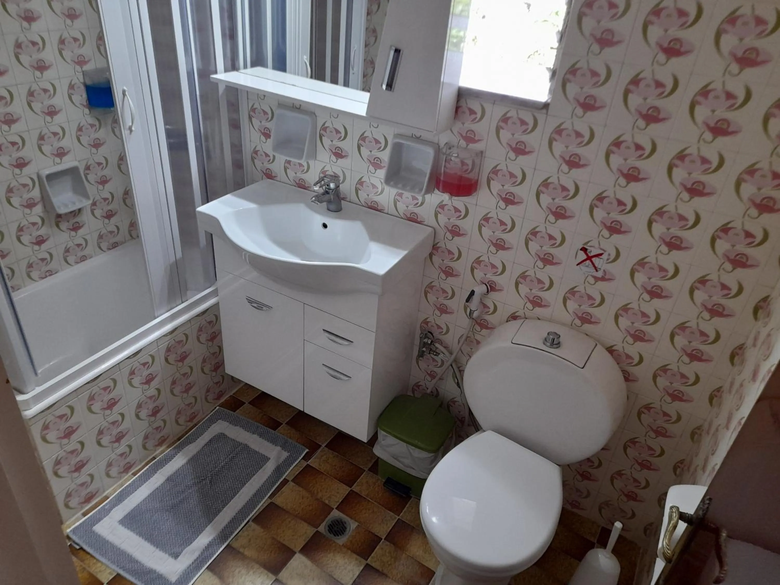 Bathroom in Phaethon Hotel