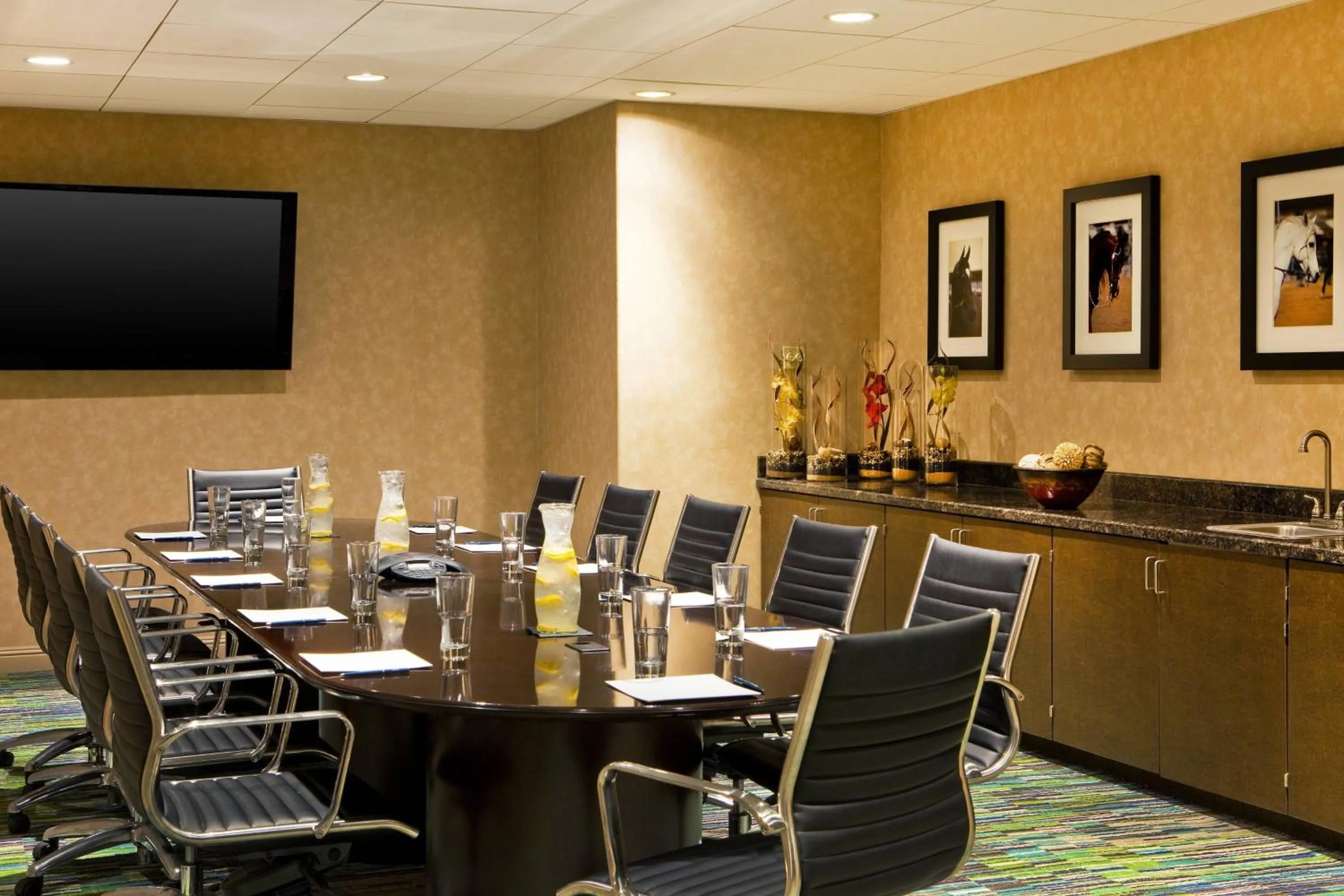 Meeting/conference room in Four Points by Sheraton Tucson Airport