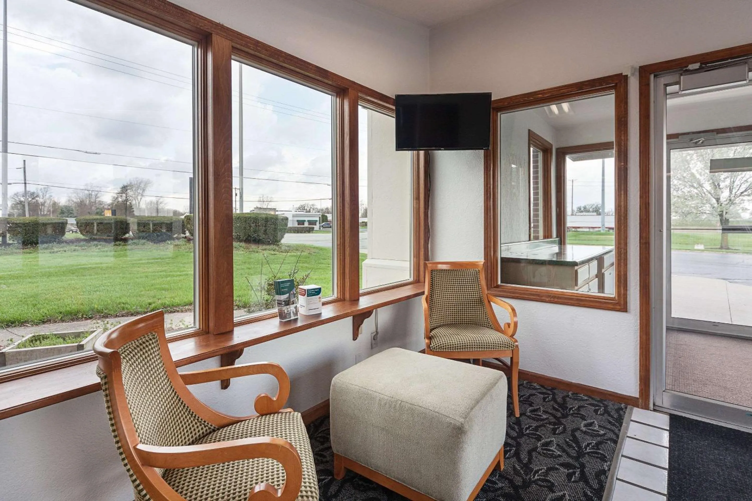 Lobby or reception in Rodeway Inn Wauseon