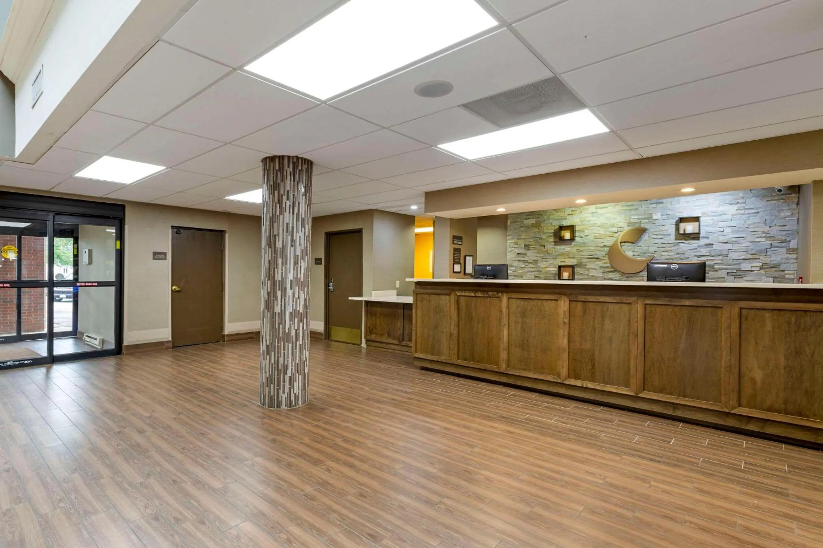 Lobby or reception in Comfort Suites Near Potomac Mills
