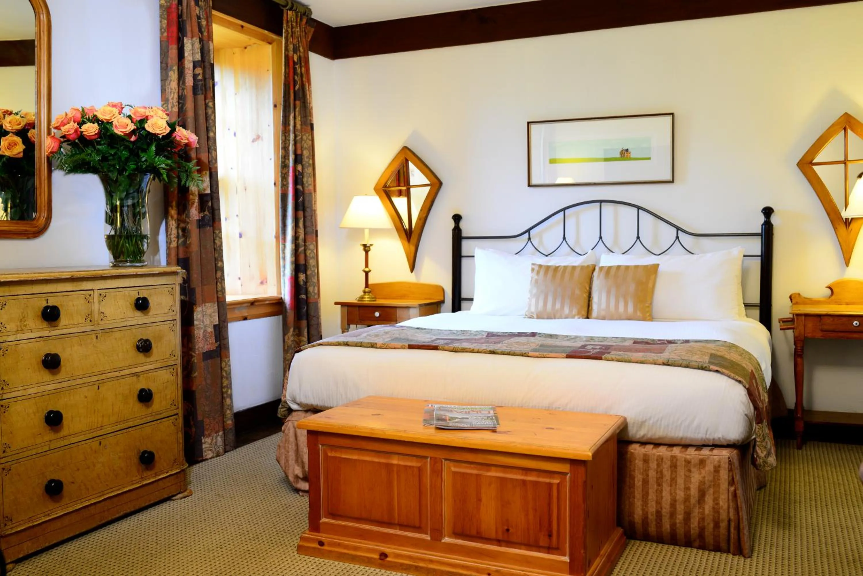 Bed in Millcroft Inn & Spa