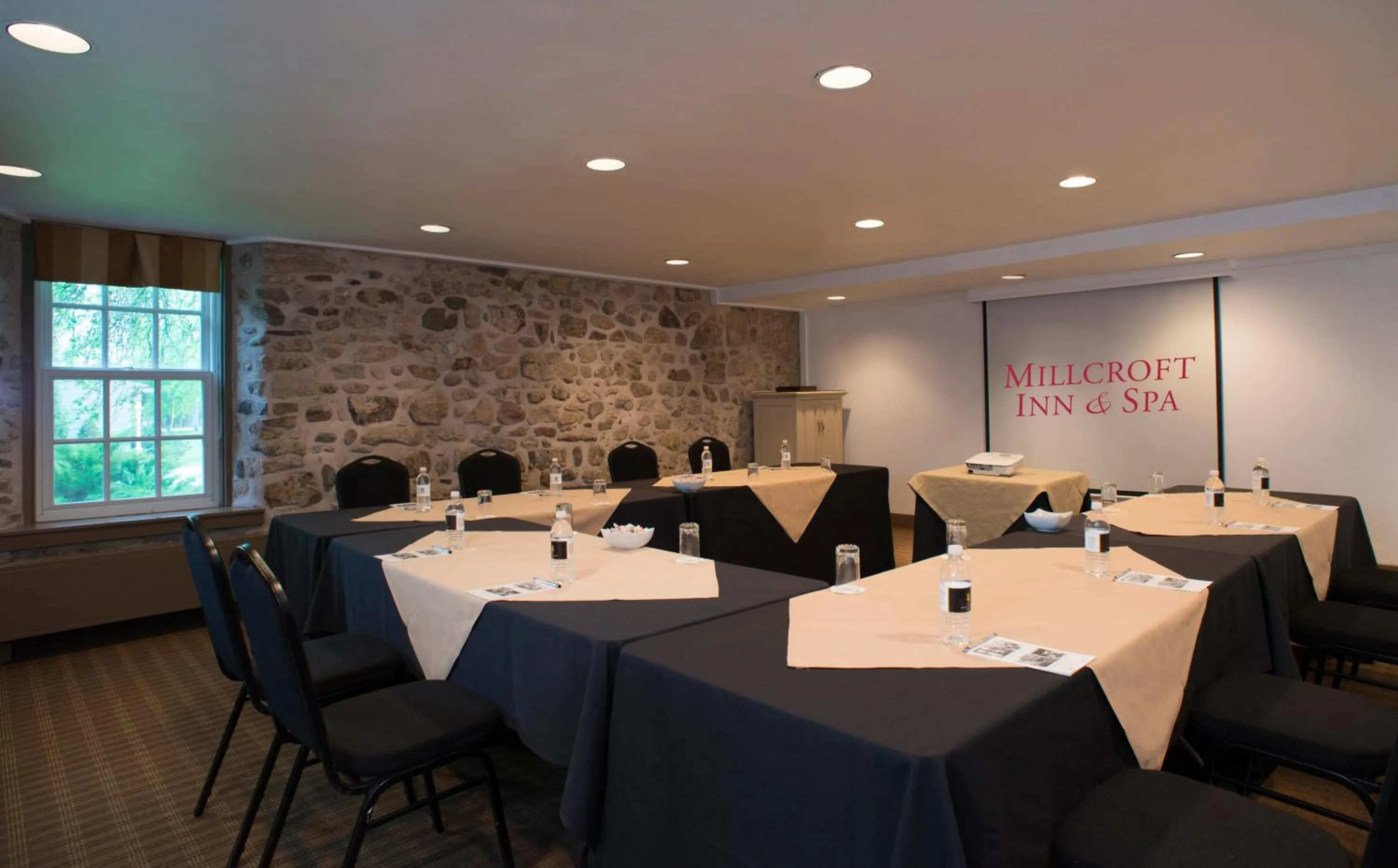 Meeting/conference room in Millcroft Inn & Spa