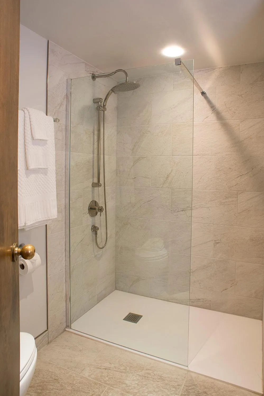 Shower in Millcroft Inn & Spa