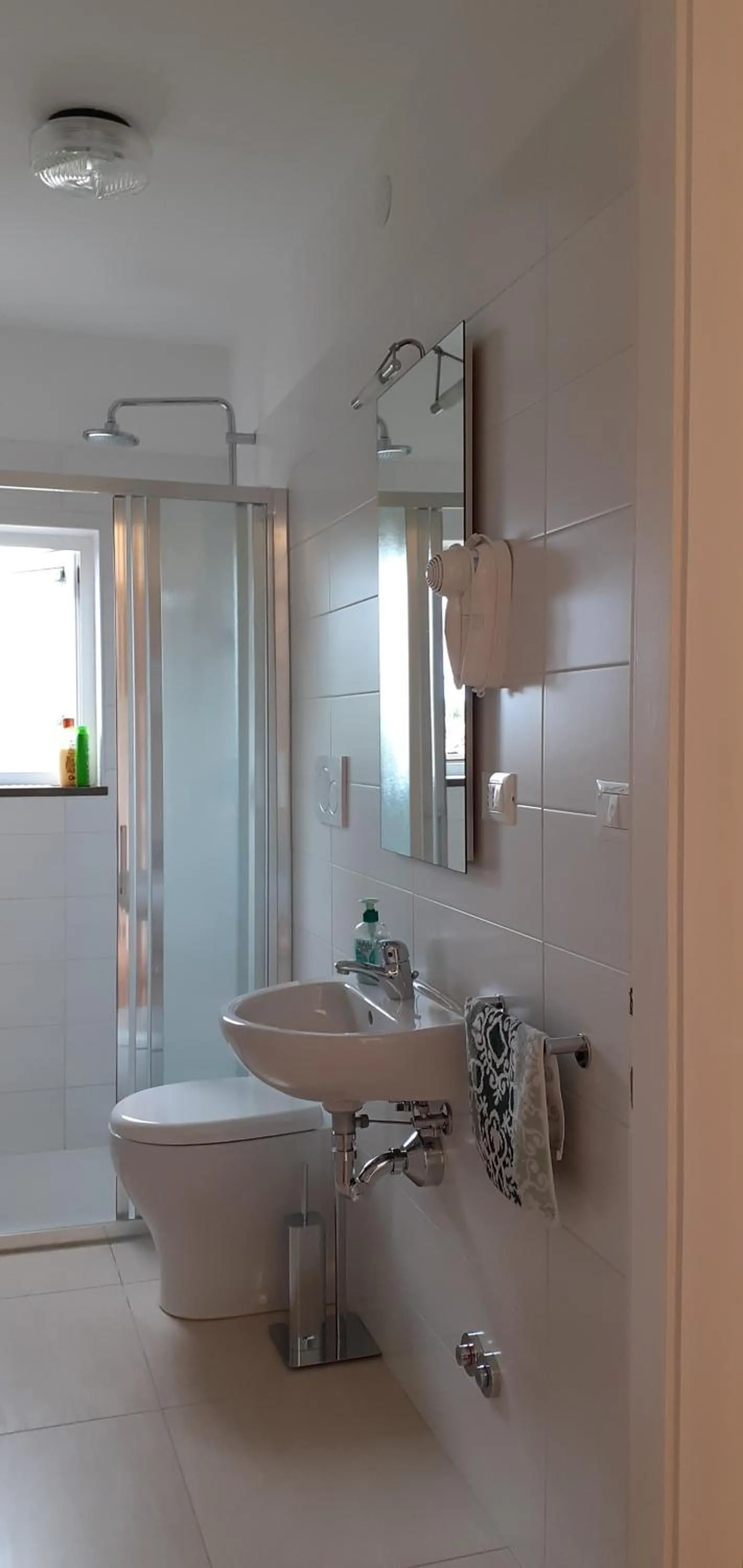 Shower in B&B Ca di me
