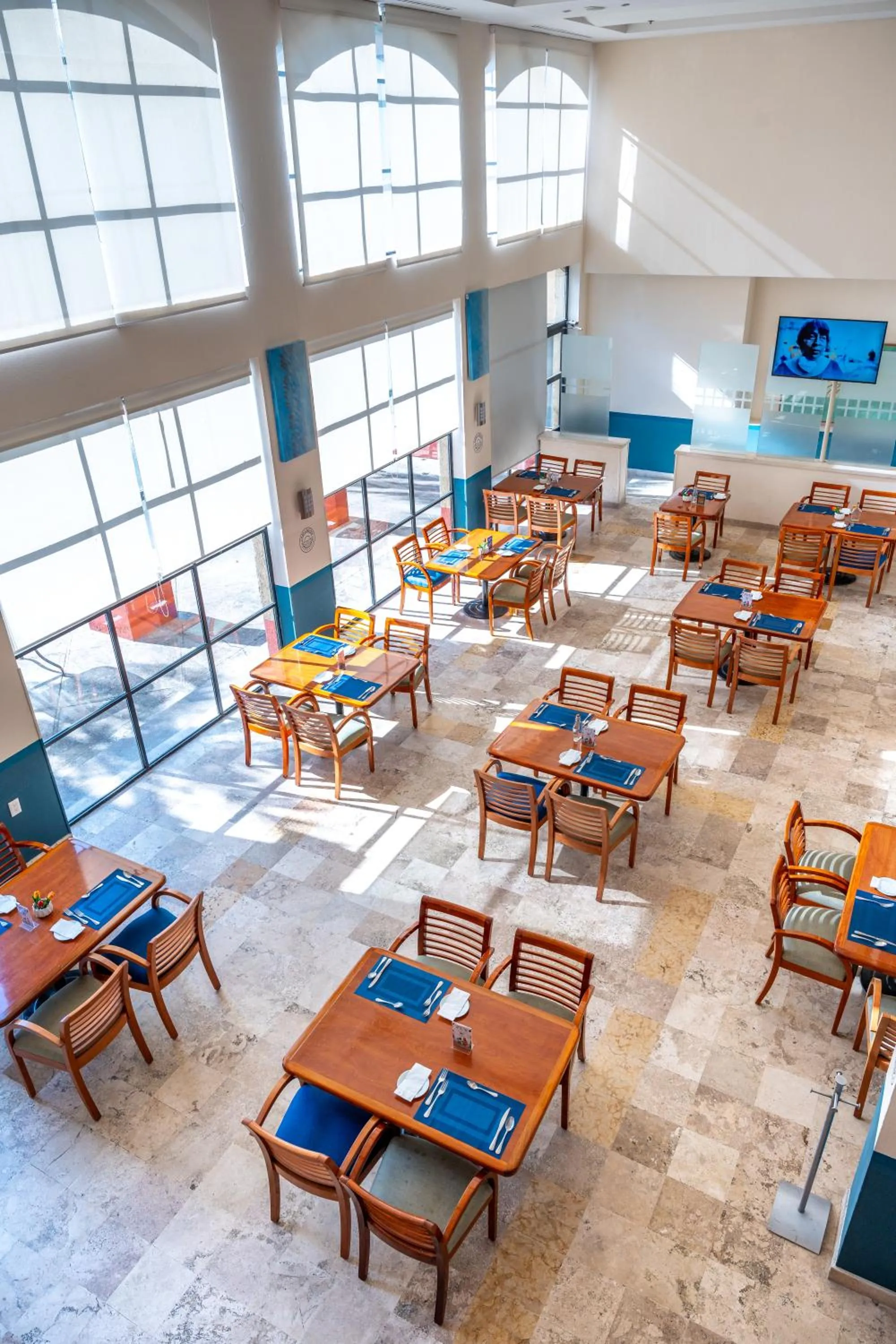 Restaurant/places to eat in Fiesta Inn Poza Rica