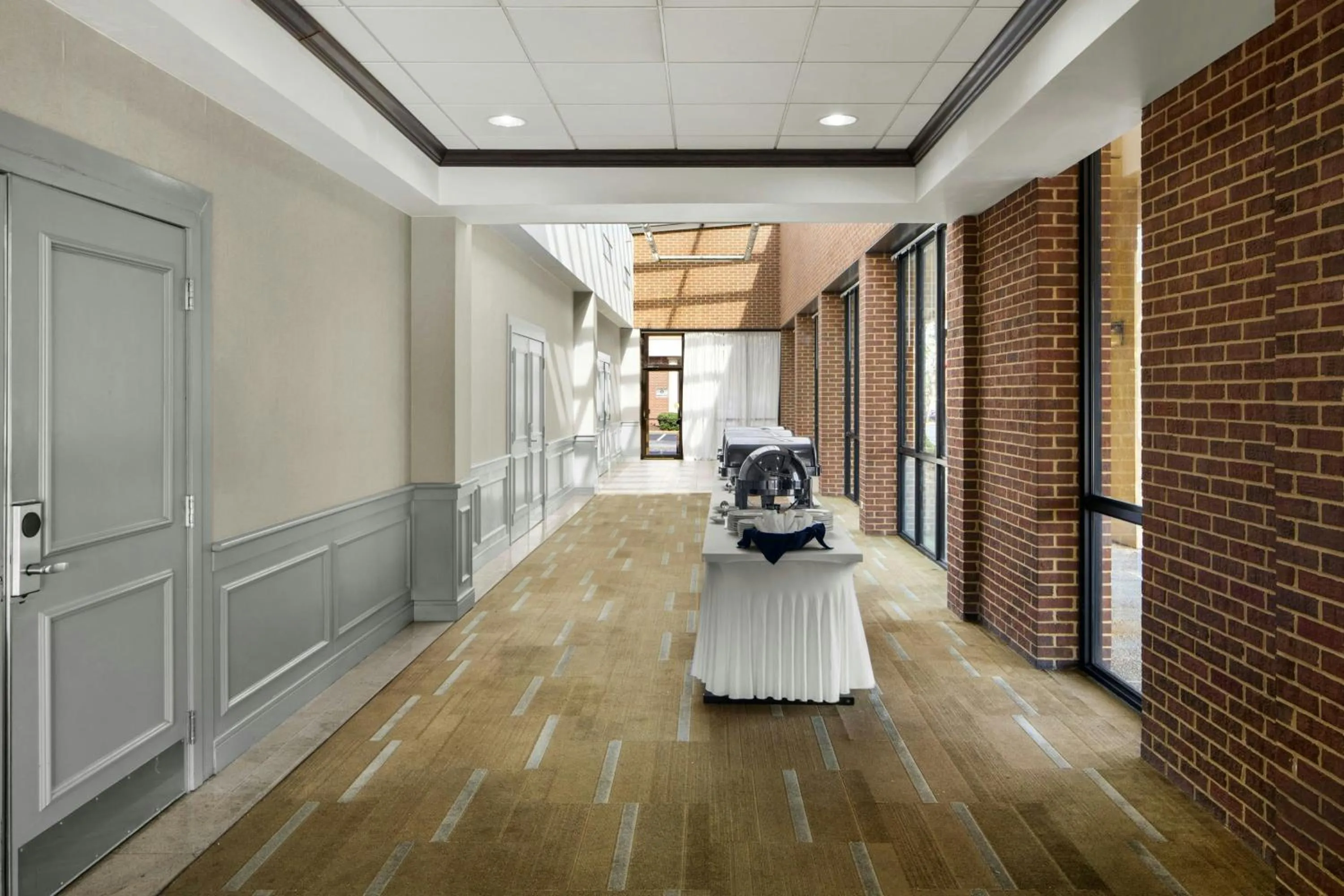 Meeting/conference room in Four Points by Sheraton Richmond Airport