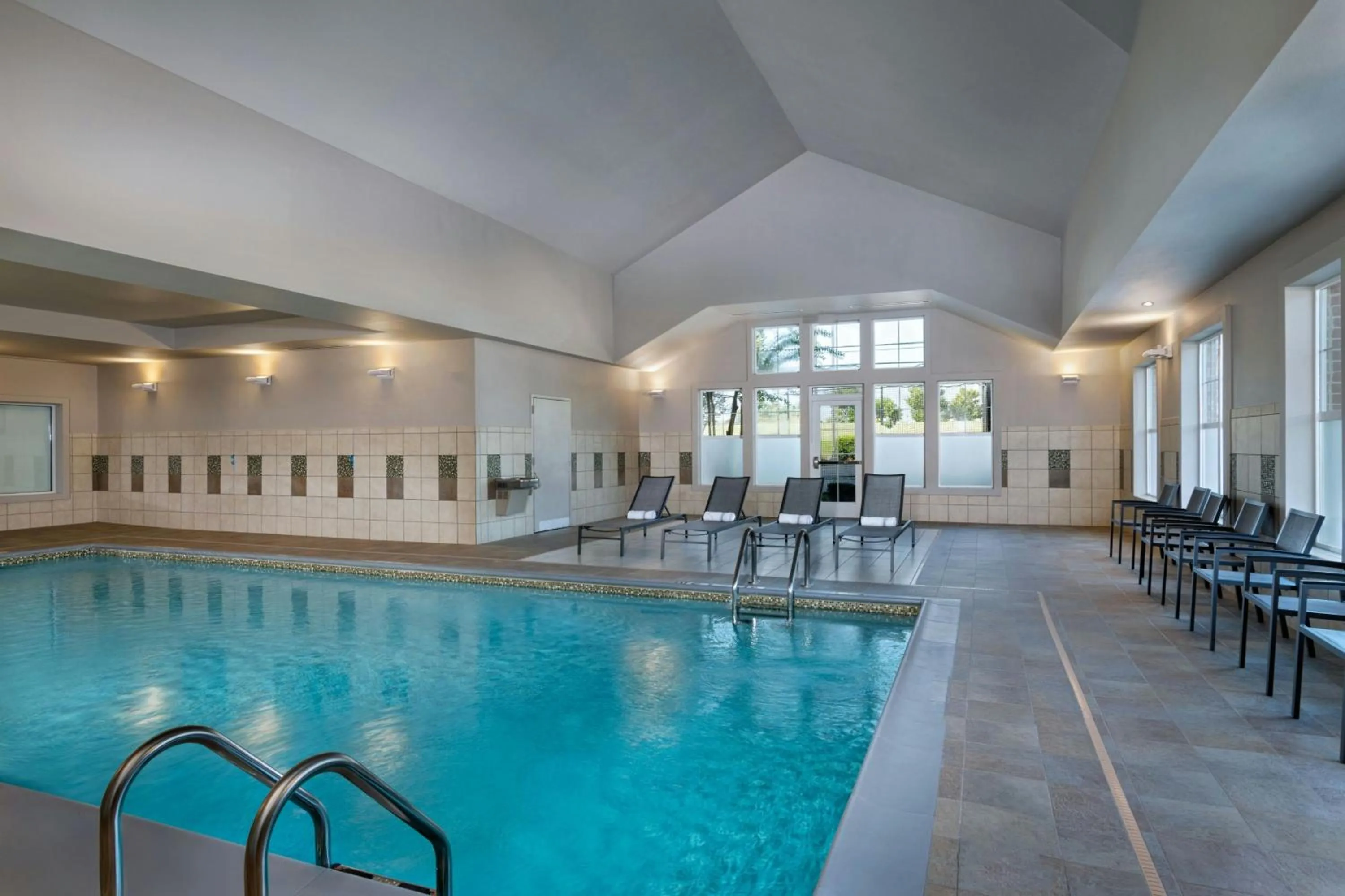 Swimming pool in Residence Inn Dallas DFW Airport South/Irving