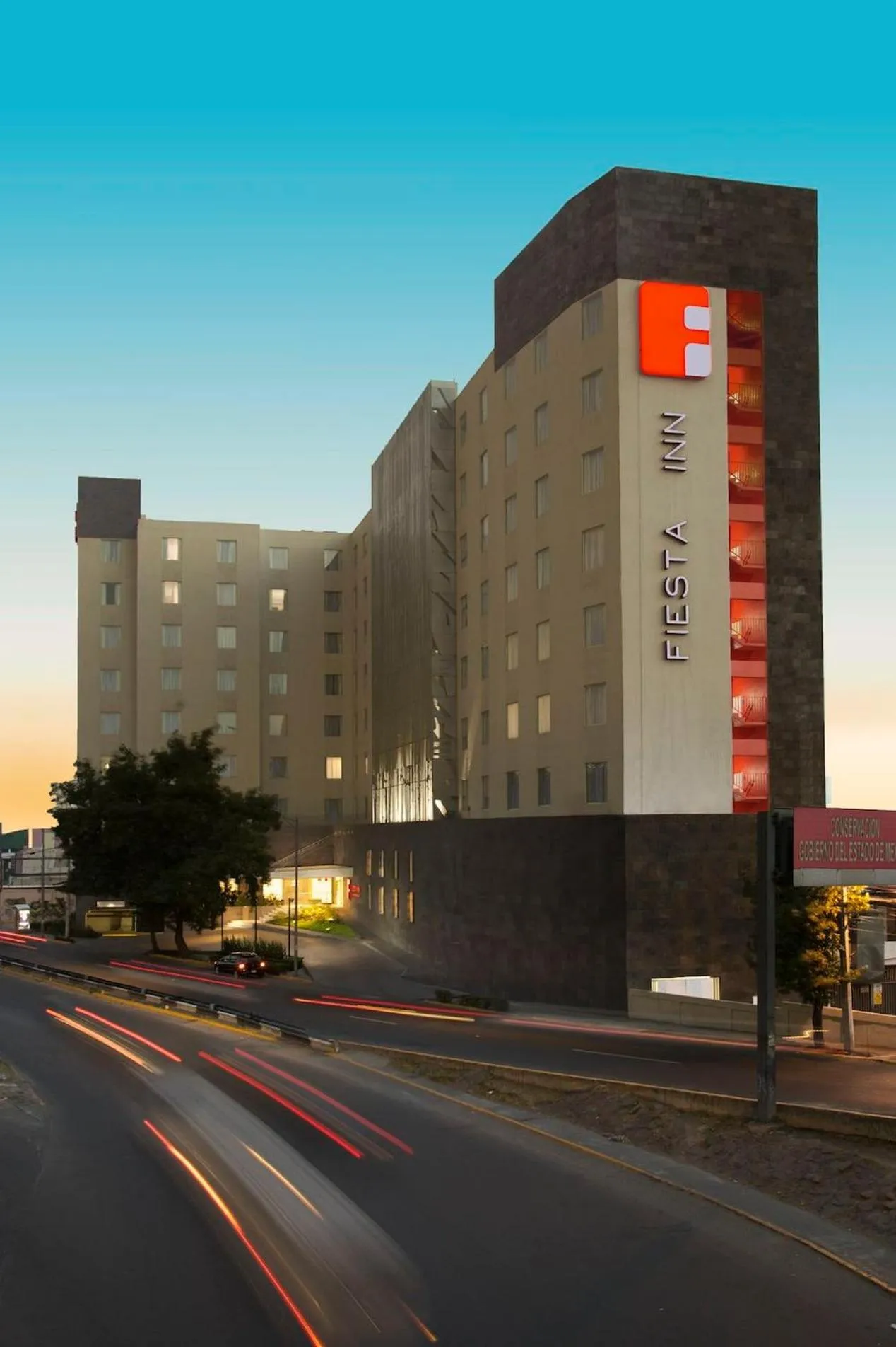 Property building in Fiesta Inn Express Naucalpan