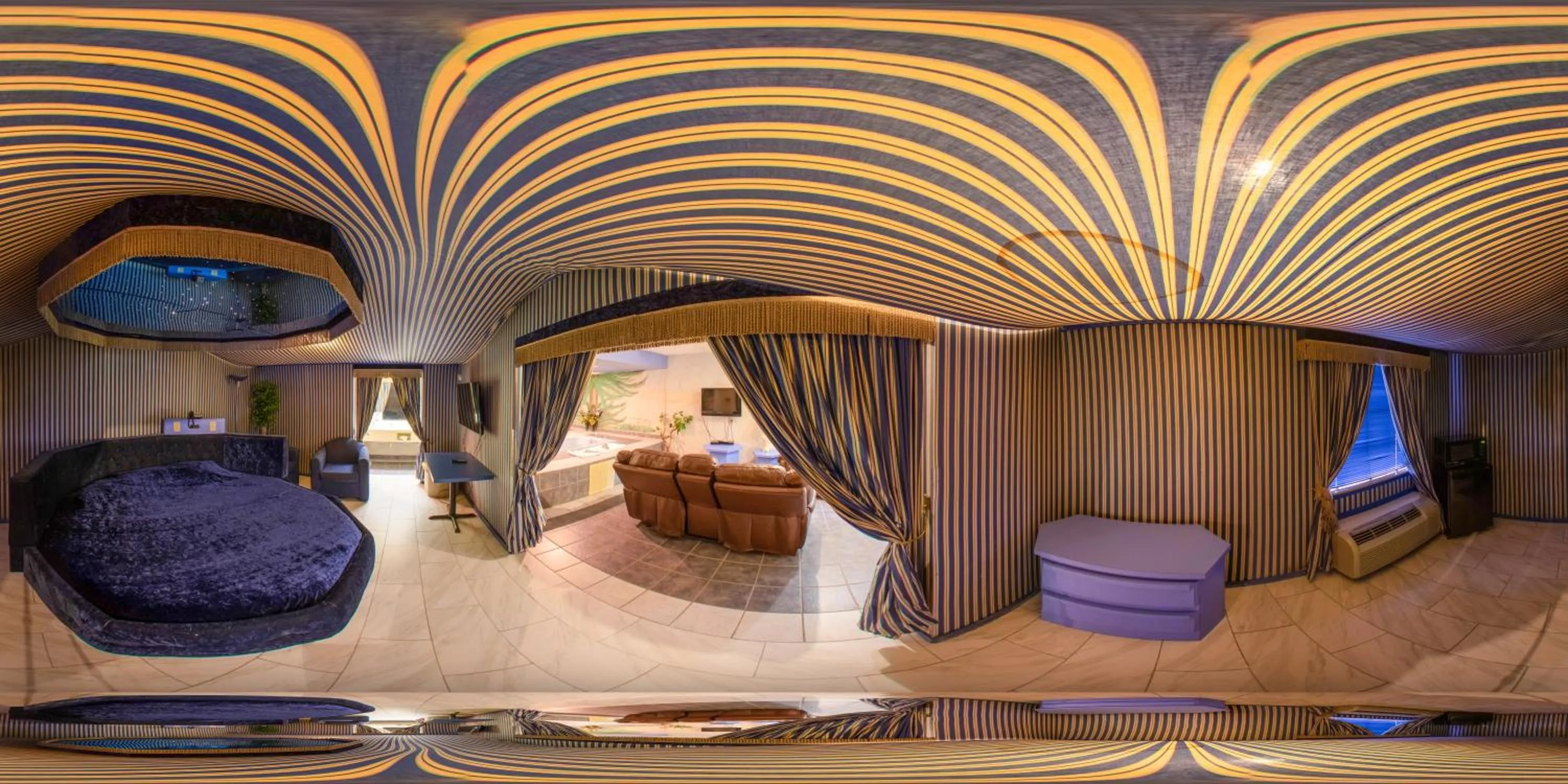 Bed in Economy Inn & Suites