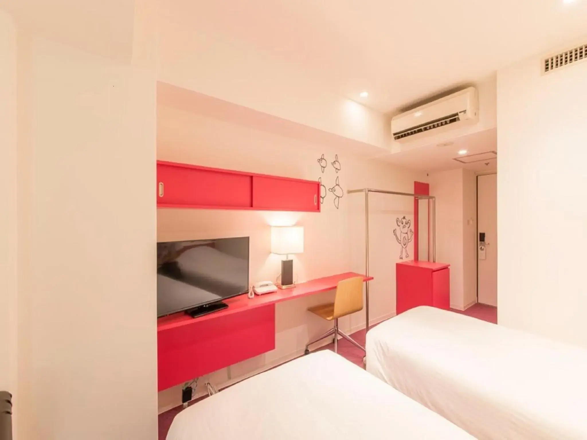 Twin Room in Hotel Art Stay Naha Kokusai-Dori Twin Room in Hotel Art Stay Naha Kokusai-Dori