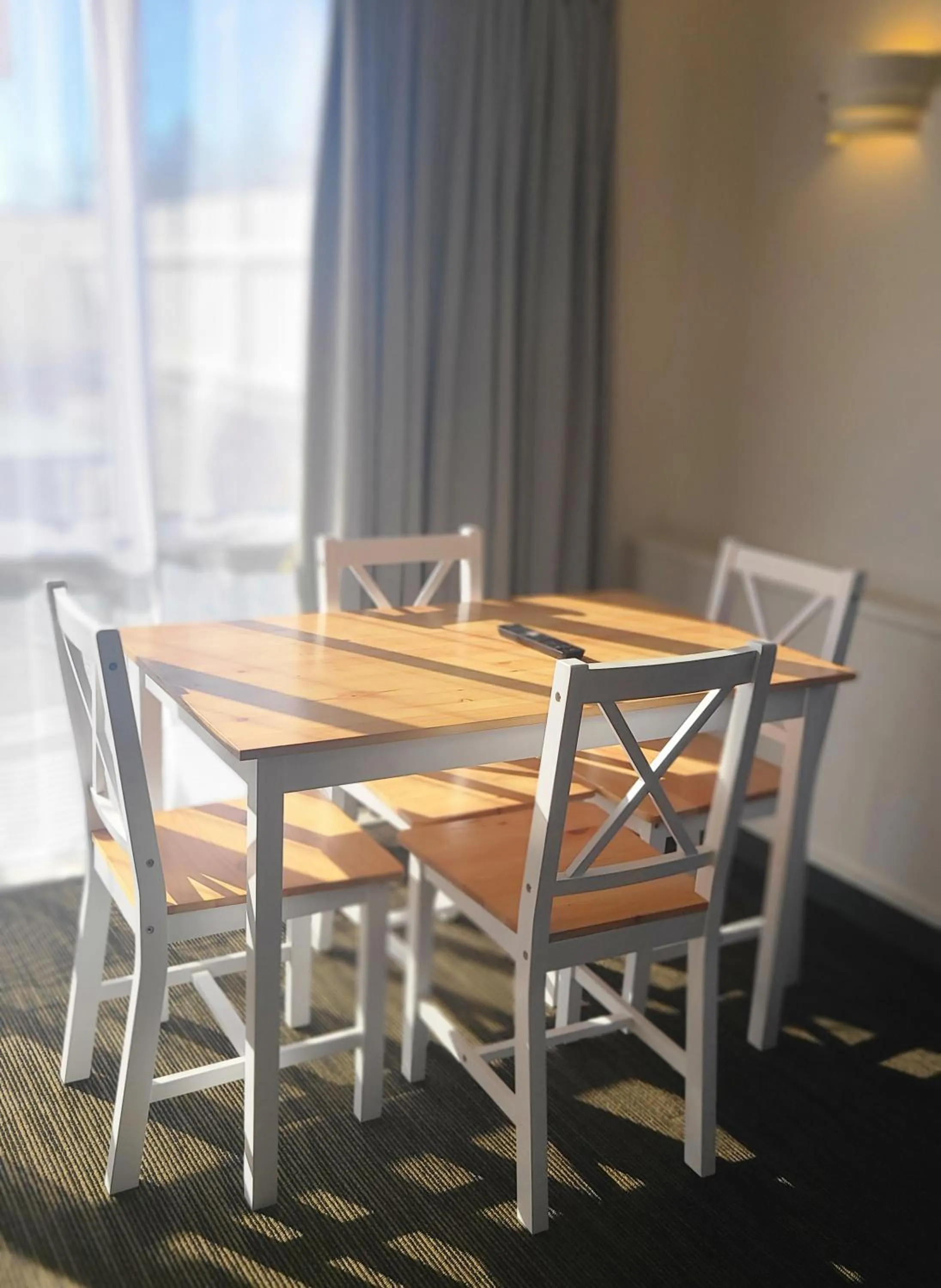 Dining area in BK's Fountain Court Motel