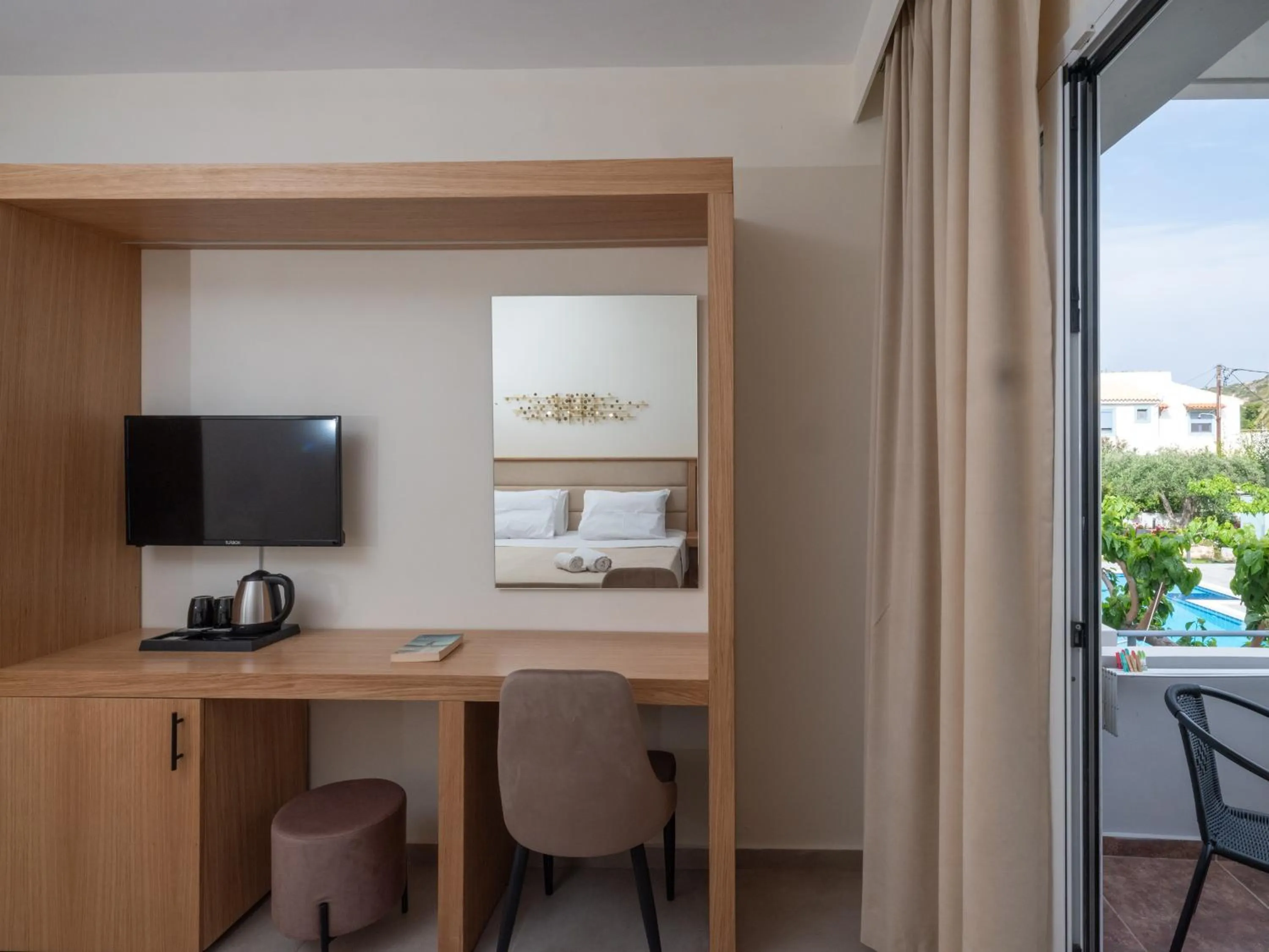 TV and multimedia in Calypso Hotel