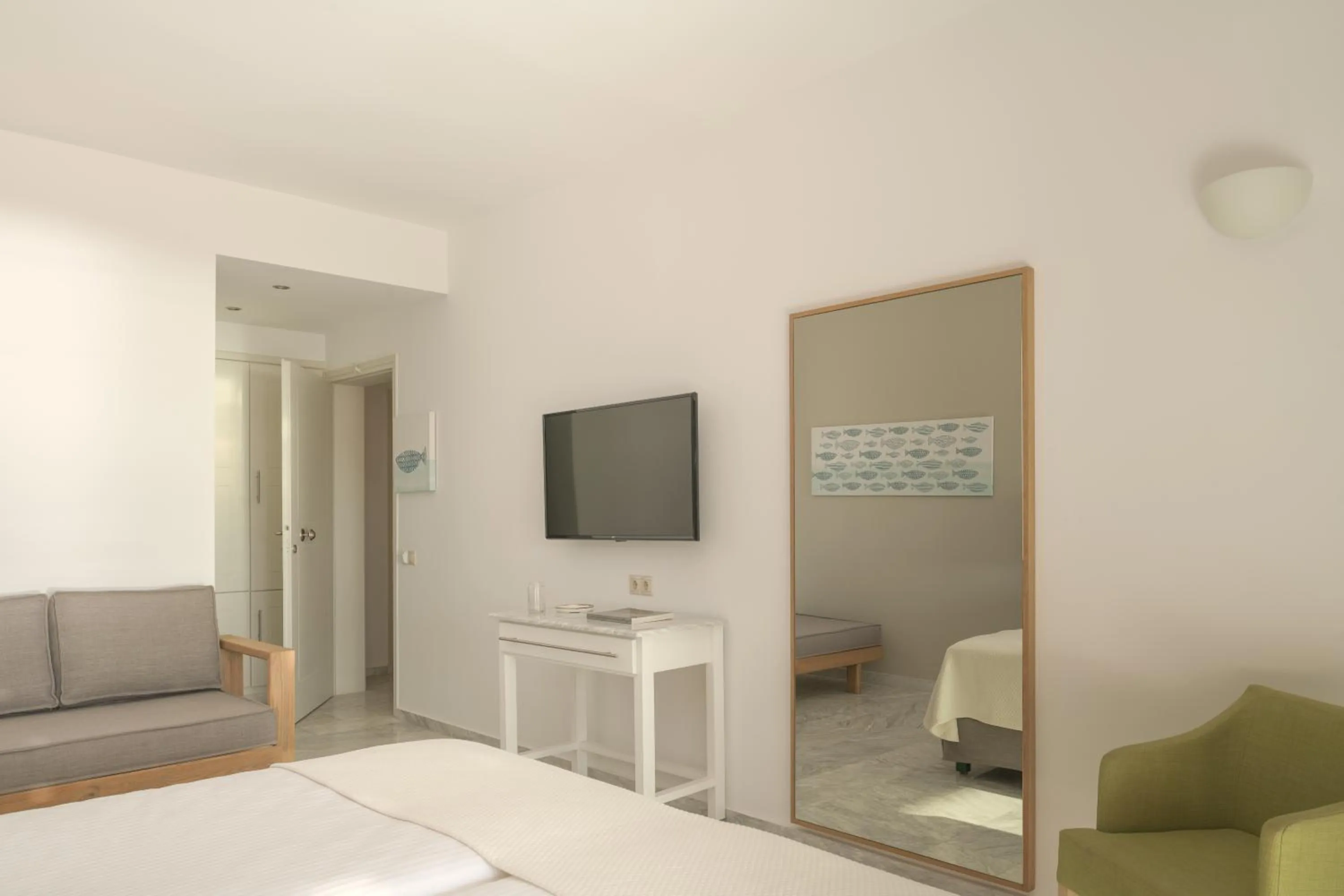 hair dresser, Bed in Paralos Irini Mare