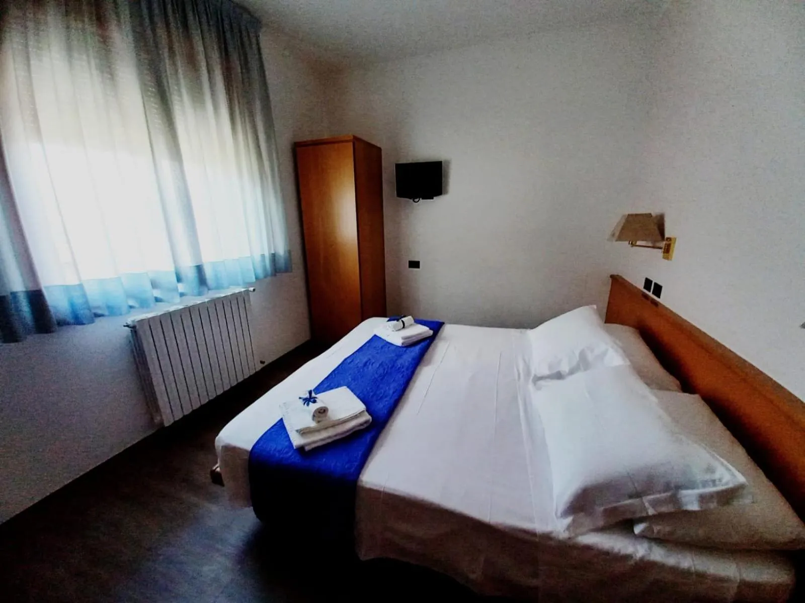 Photo of the whole room, Bed in La Ruota