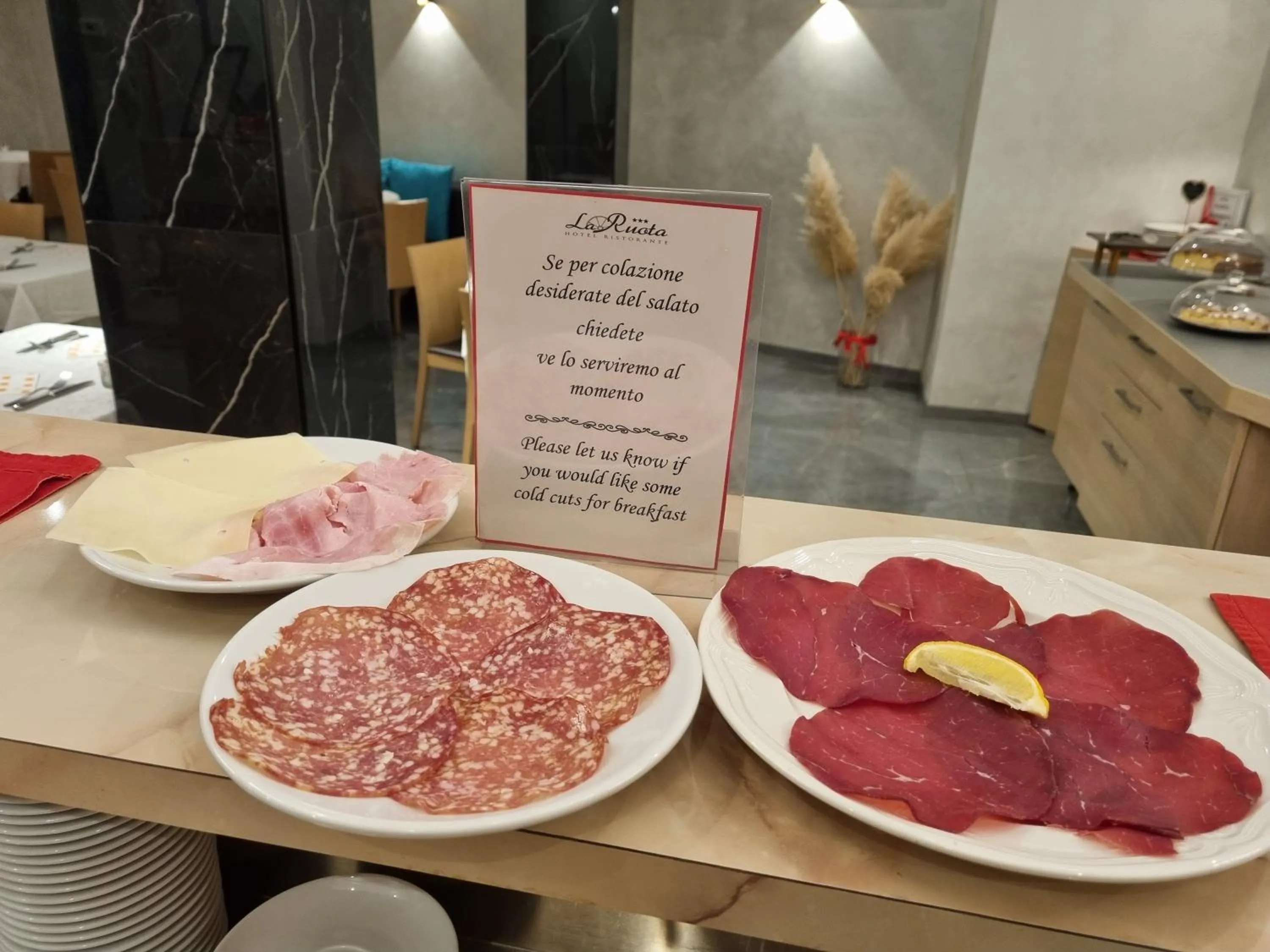 Breakfast in La Ruota