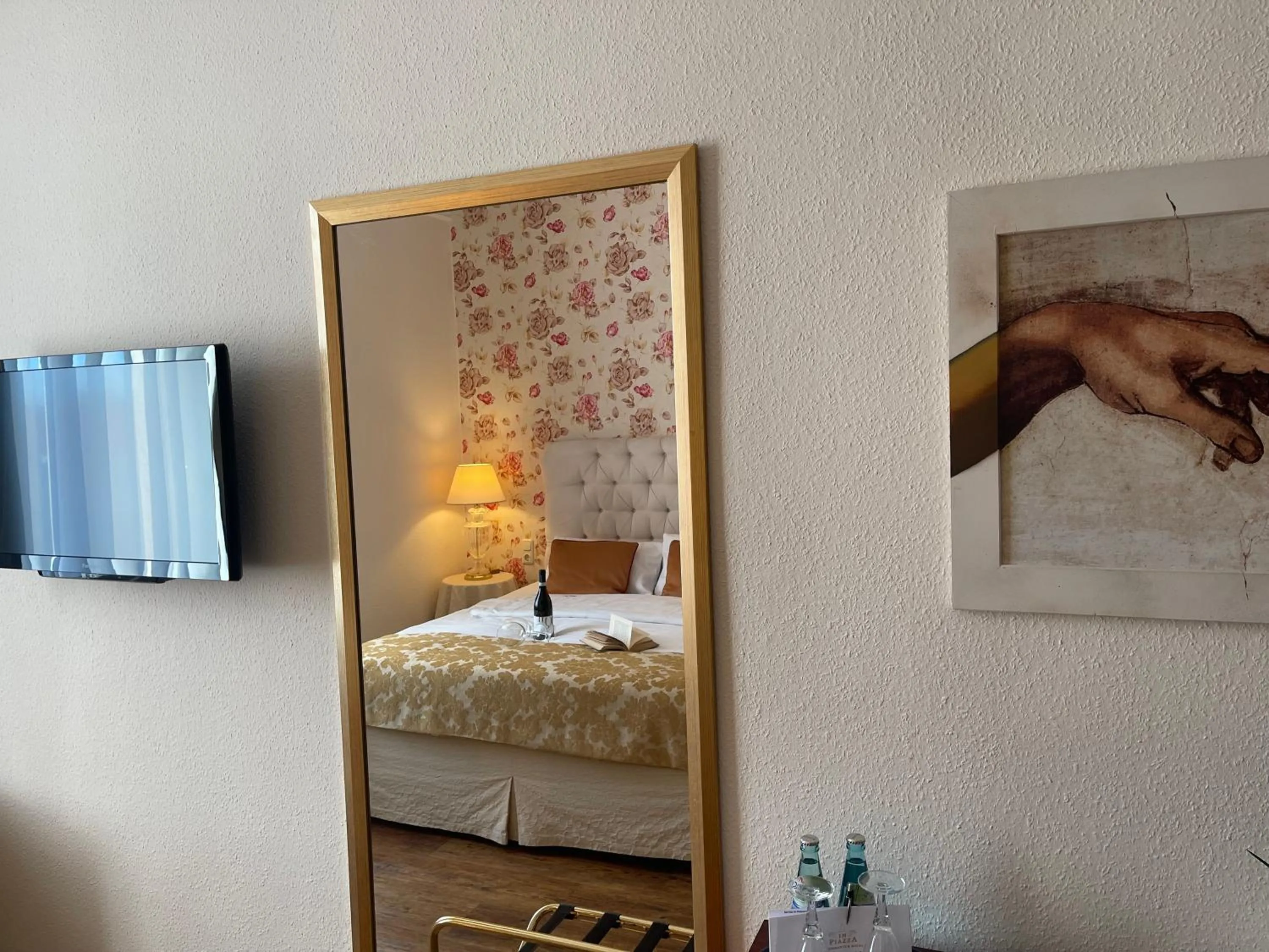 Photo of the whole room, Bed in In Piazza