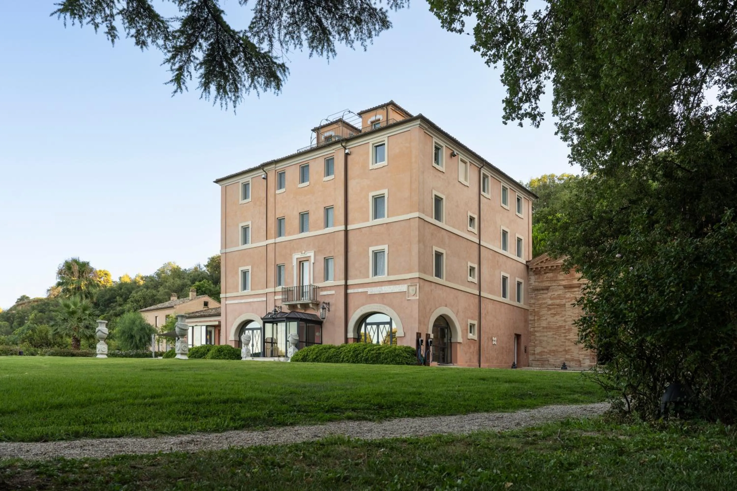 Property building in Villa Lattanzi