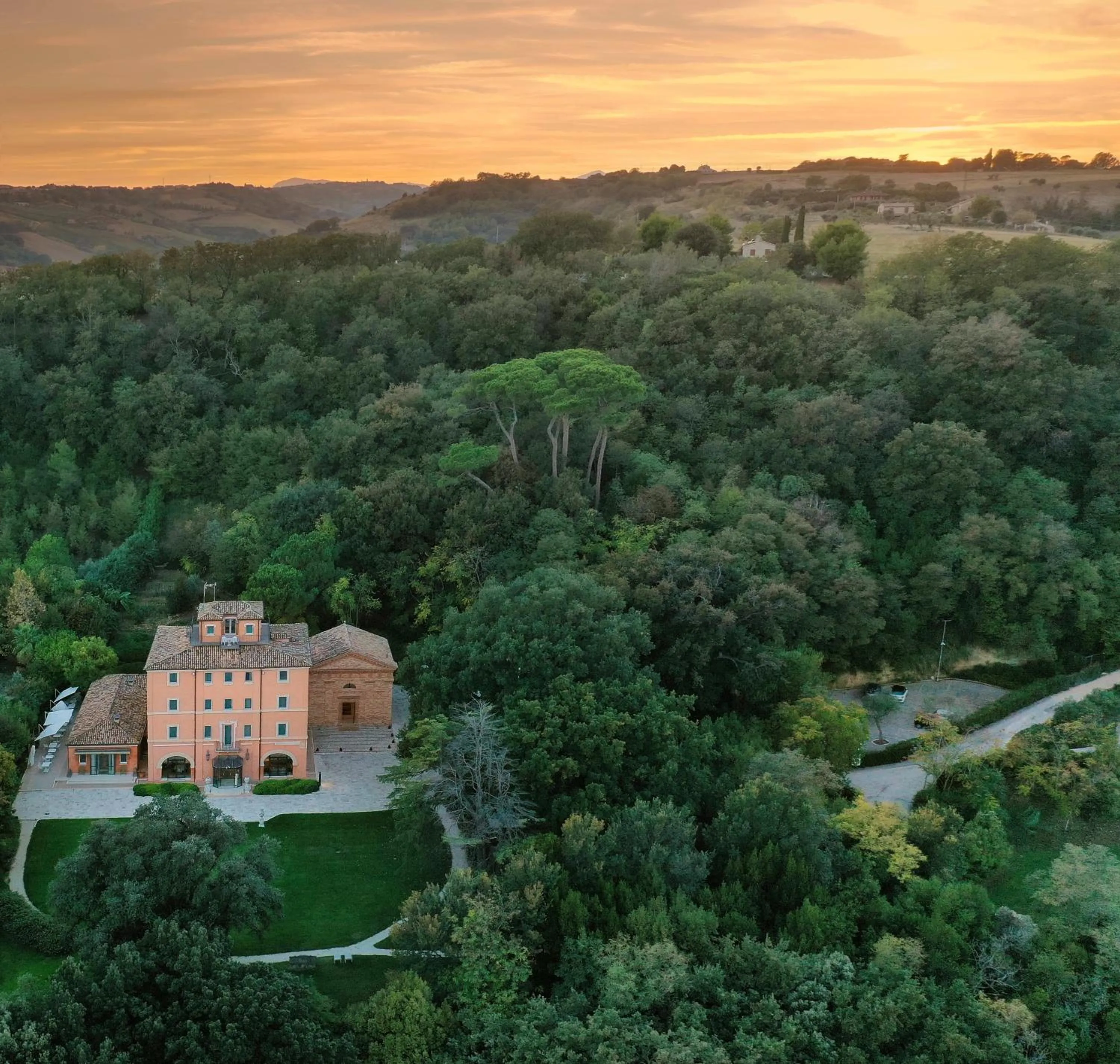 Property building in Villa Lattanzi