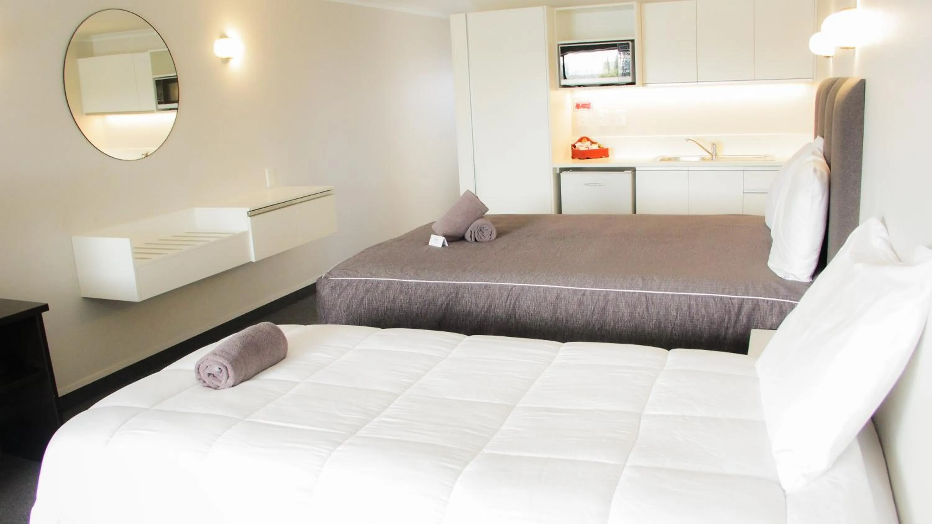 Bedroom, Bed in Anchorage Motor Lodge